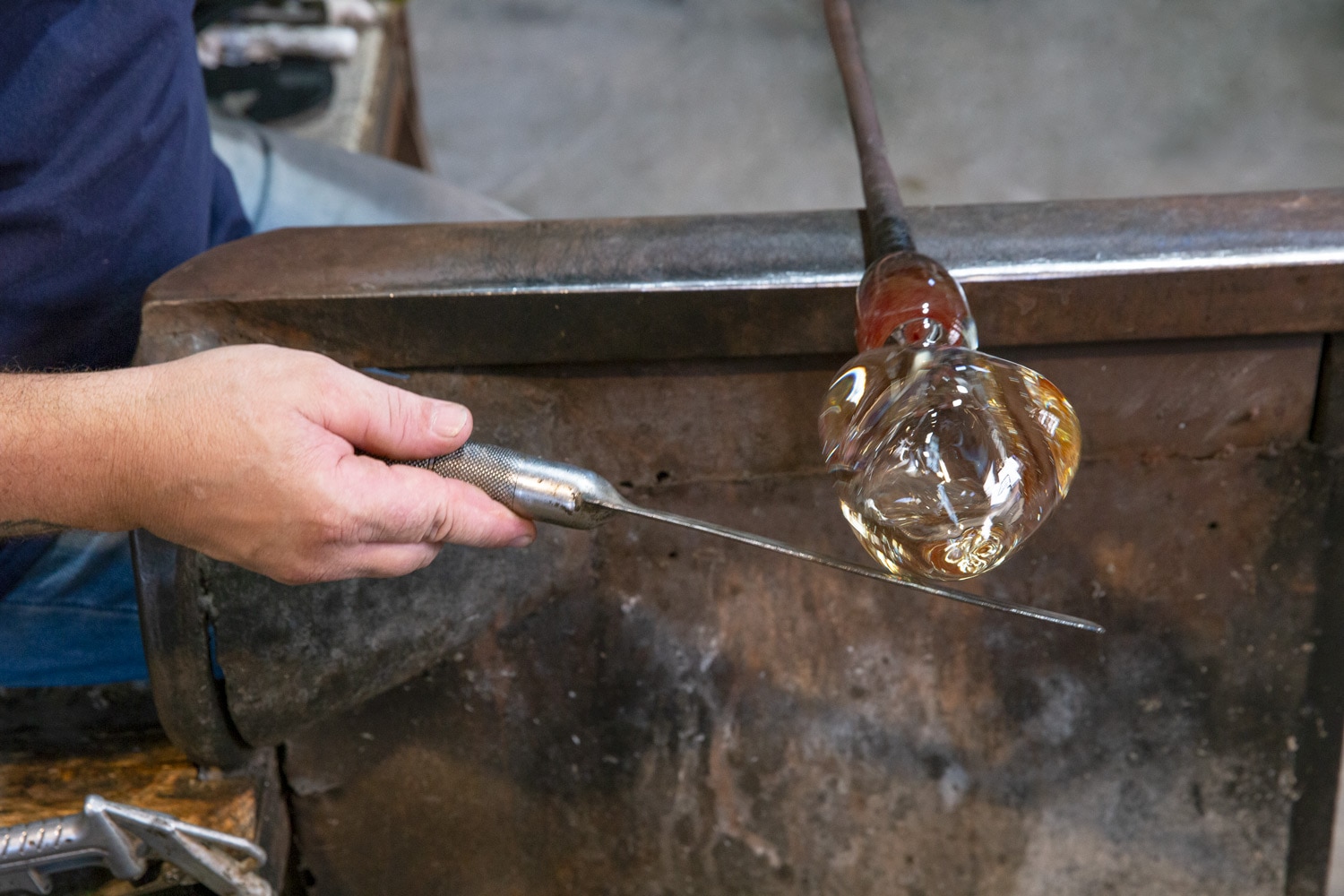 Glassblower Andrea Salvagno