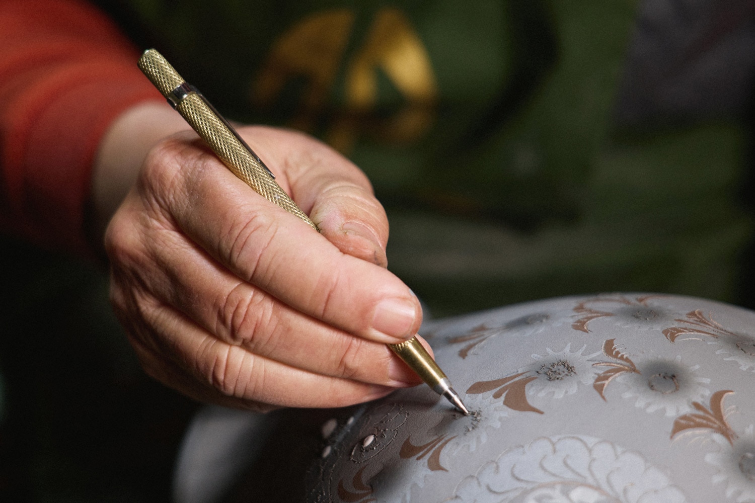 Ceramicist Alisher Nazirov
