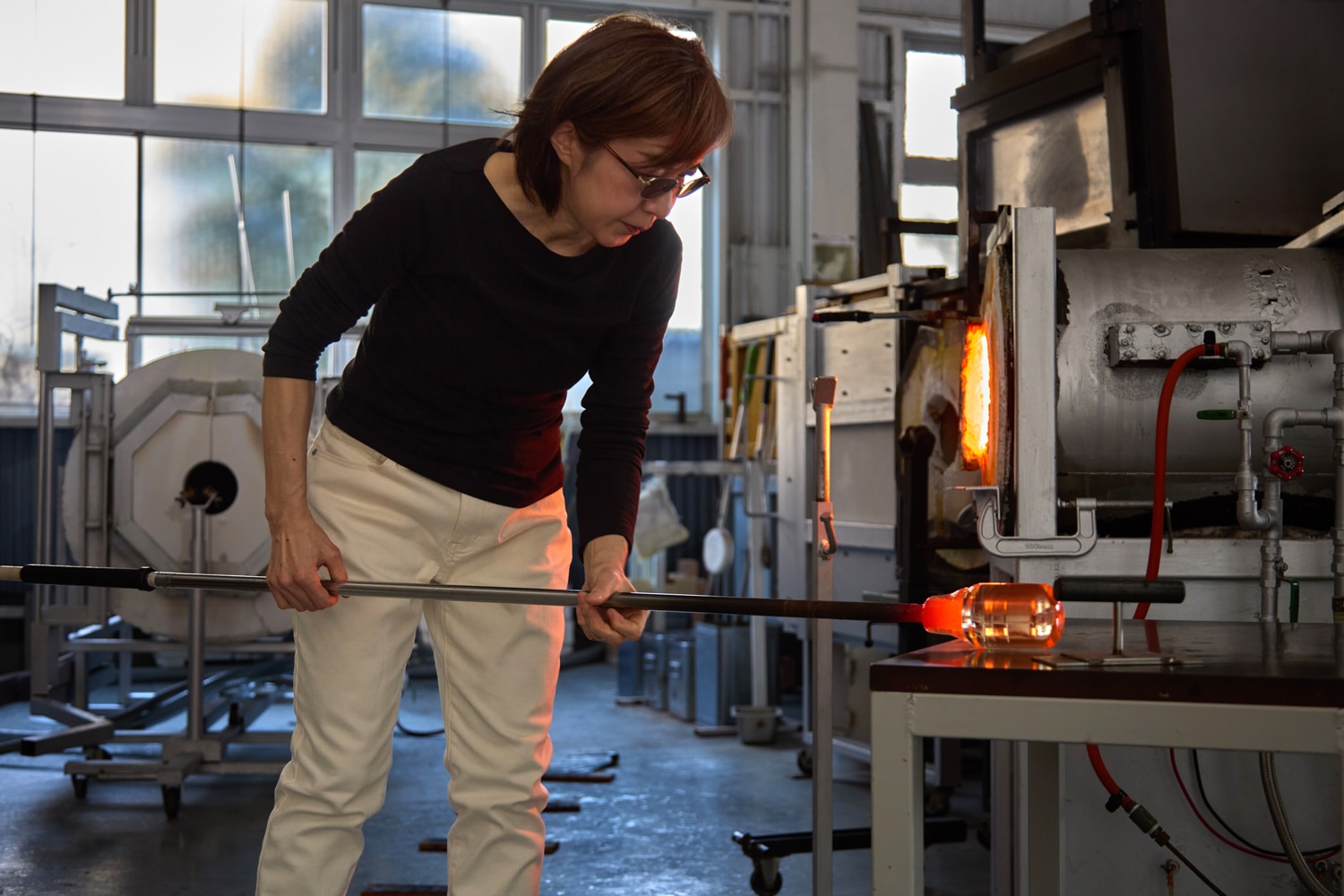 Glassblower Yoko Togashi