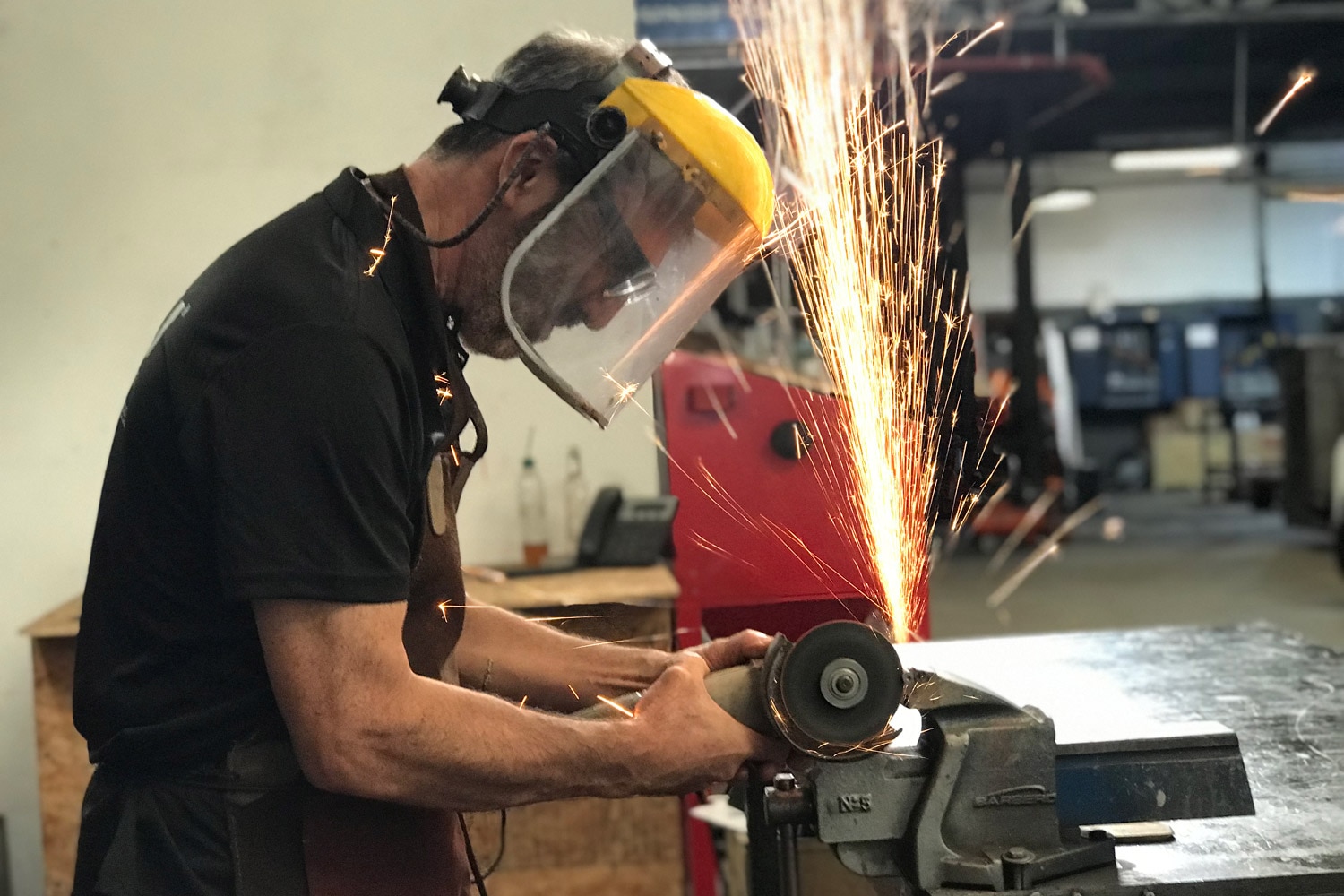 Jorge Rivarola Metal sculpting