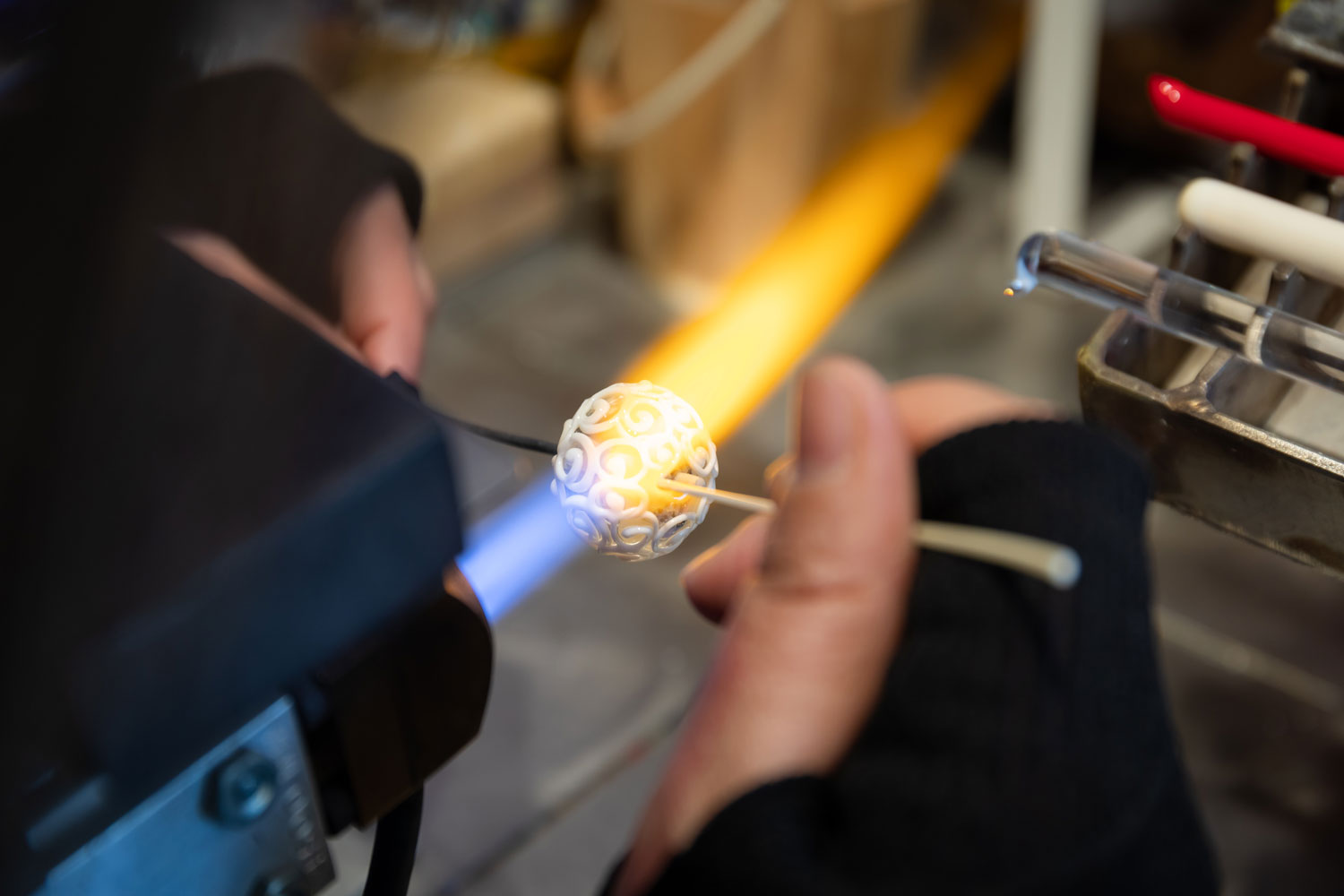 Glass sculptor Yukina Fiorese