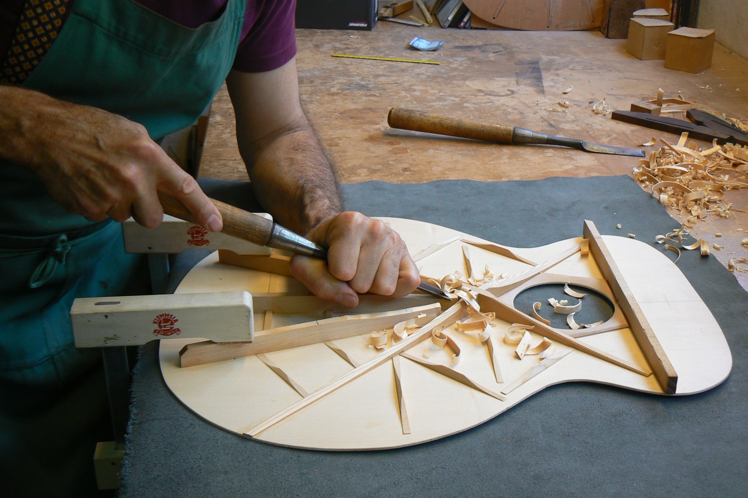 Luthier Joël Laplane