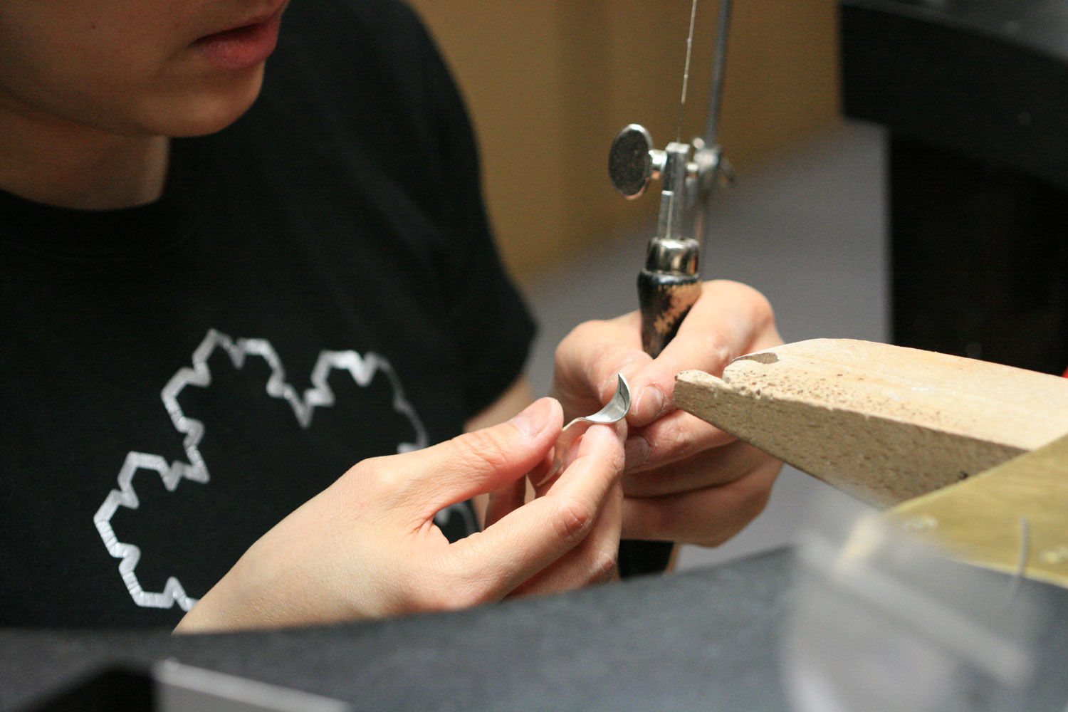 Chao-Hsien Kuo Jewellery making