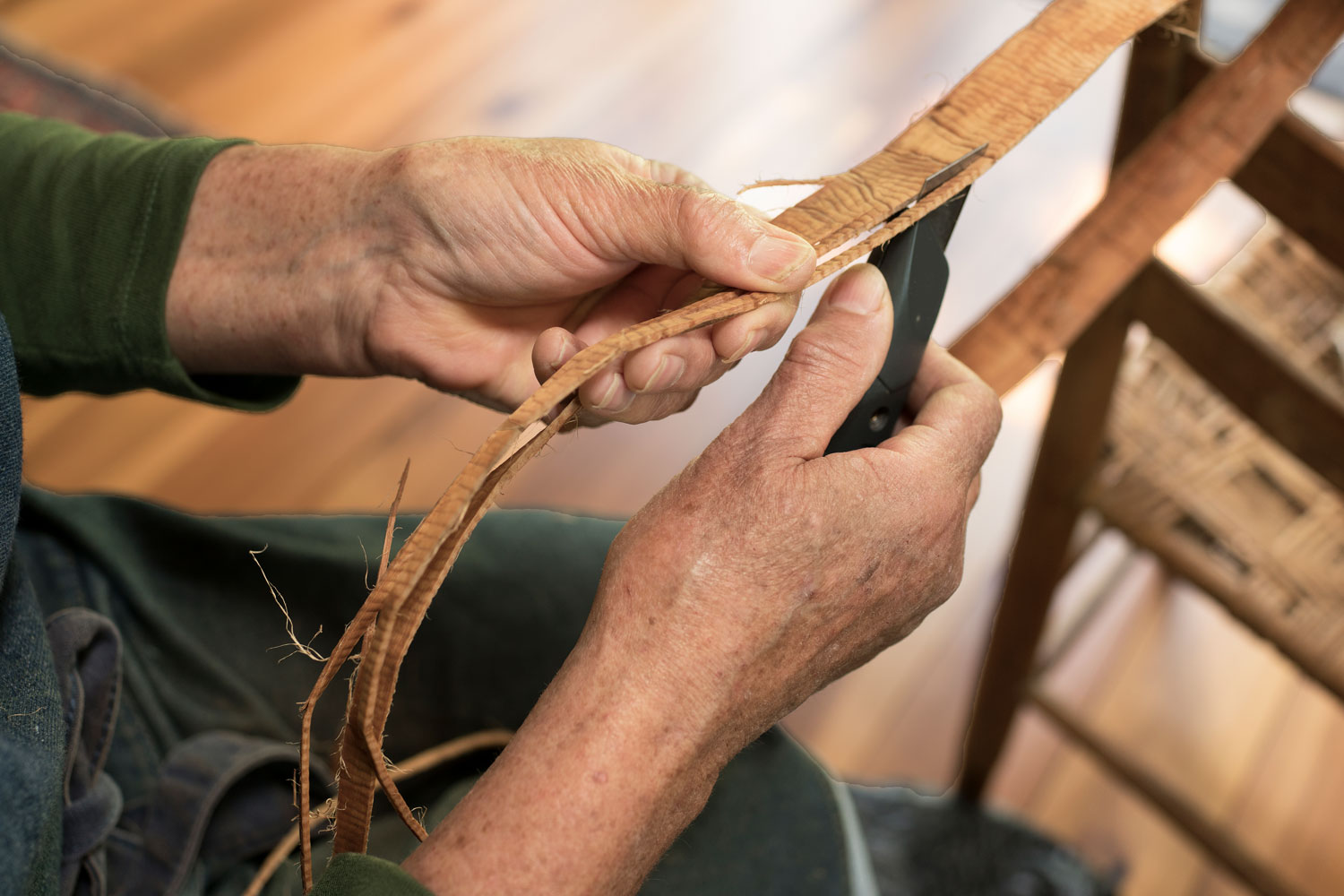 Basketweaver Jennifer Zurick