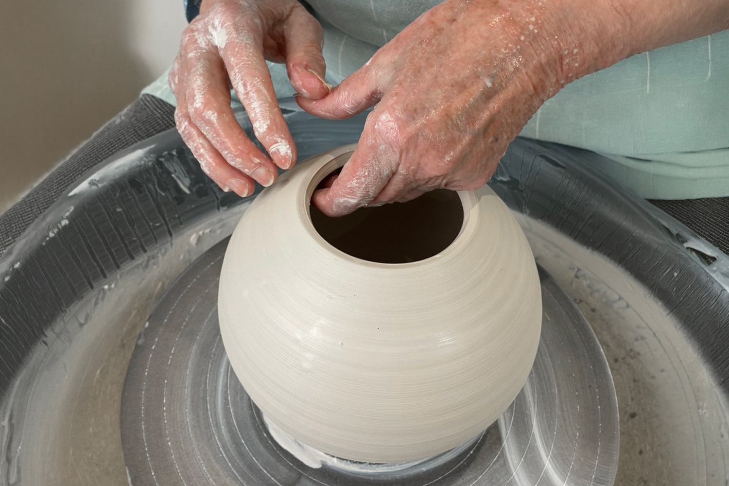 Porcelain maker Vivienne Foley