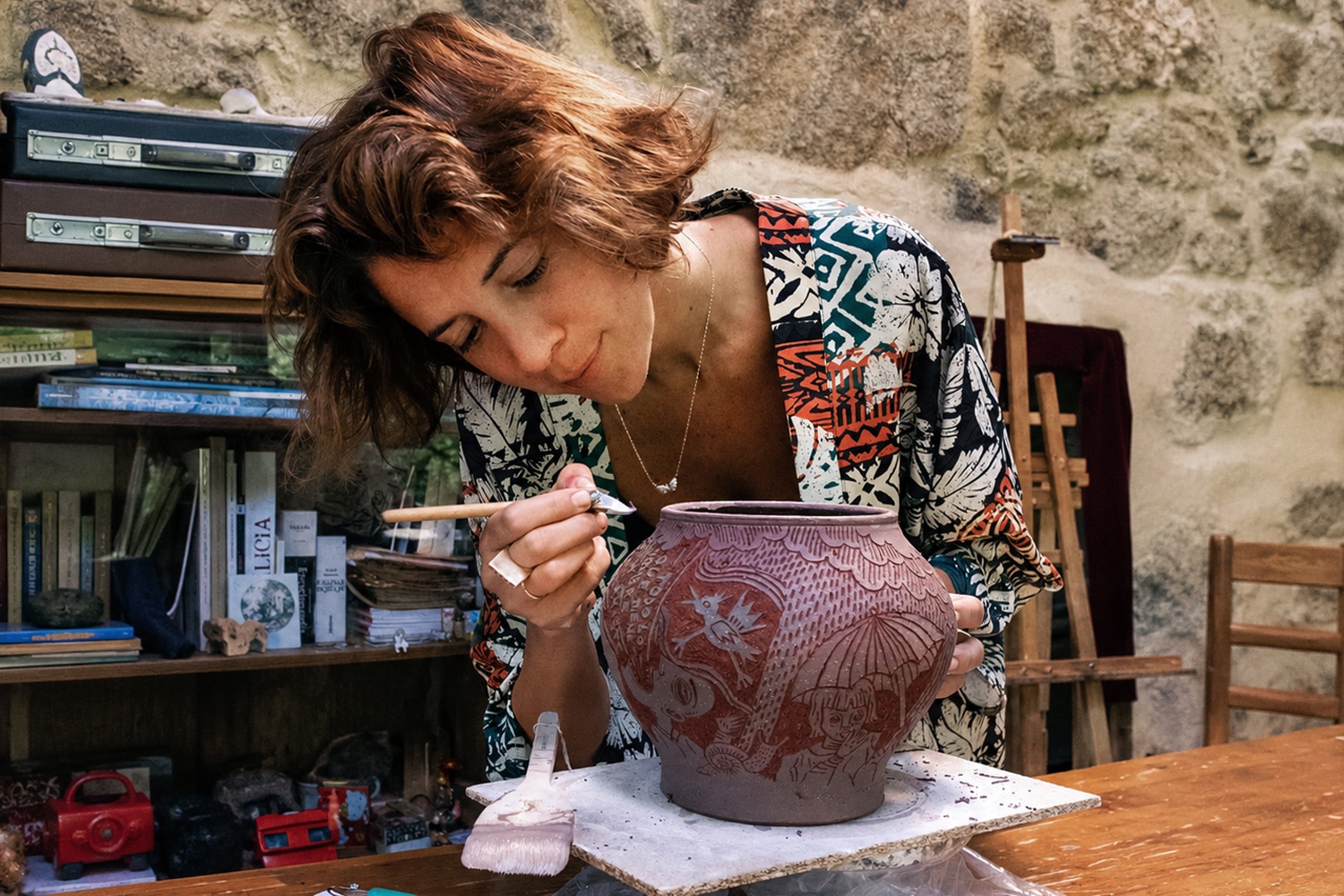 Ceramic decorator Clara Holt