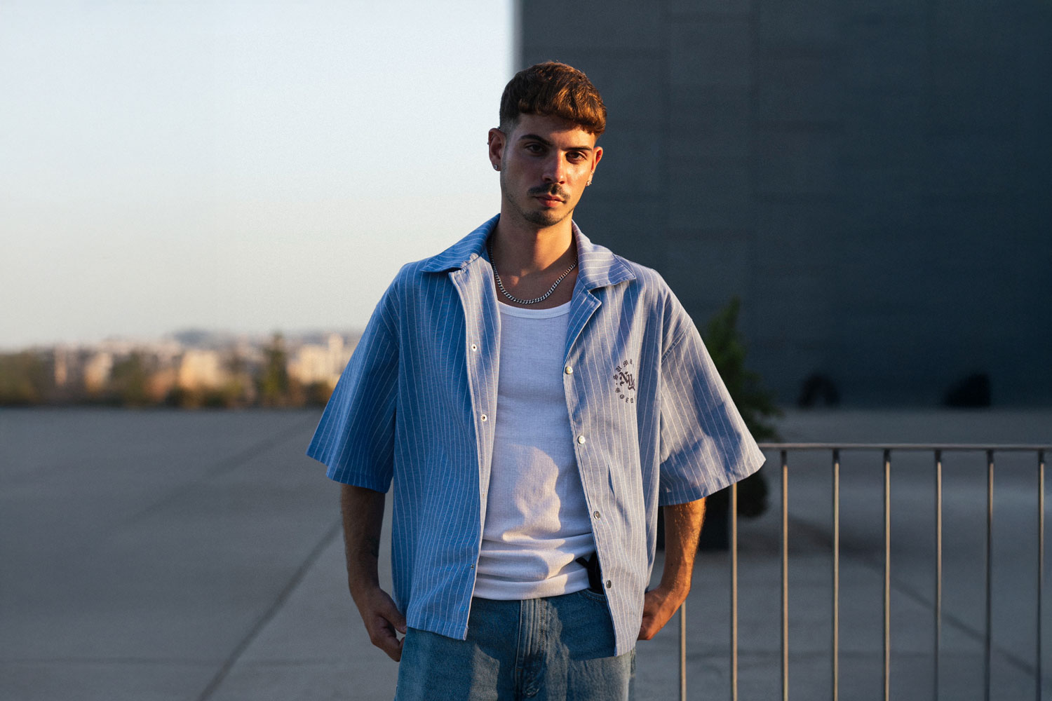 Pablo Ruiz Banús Artificial flower making