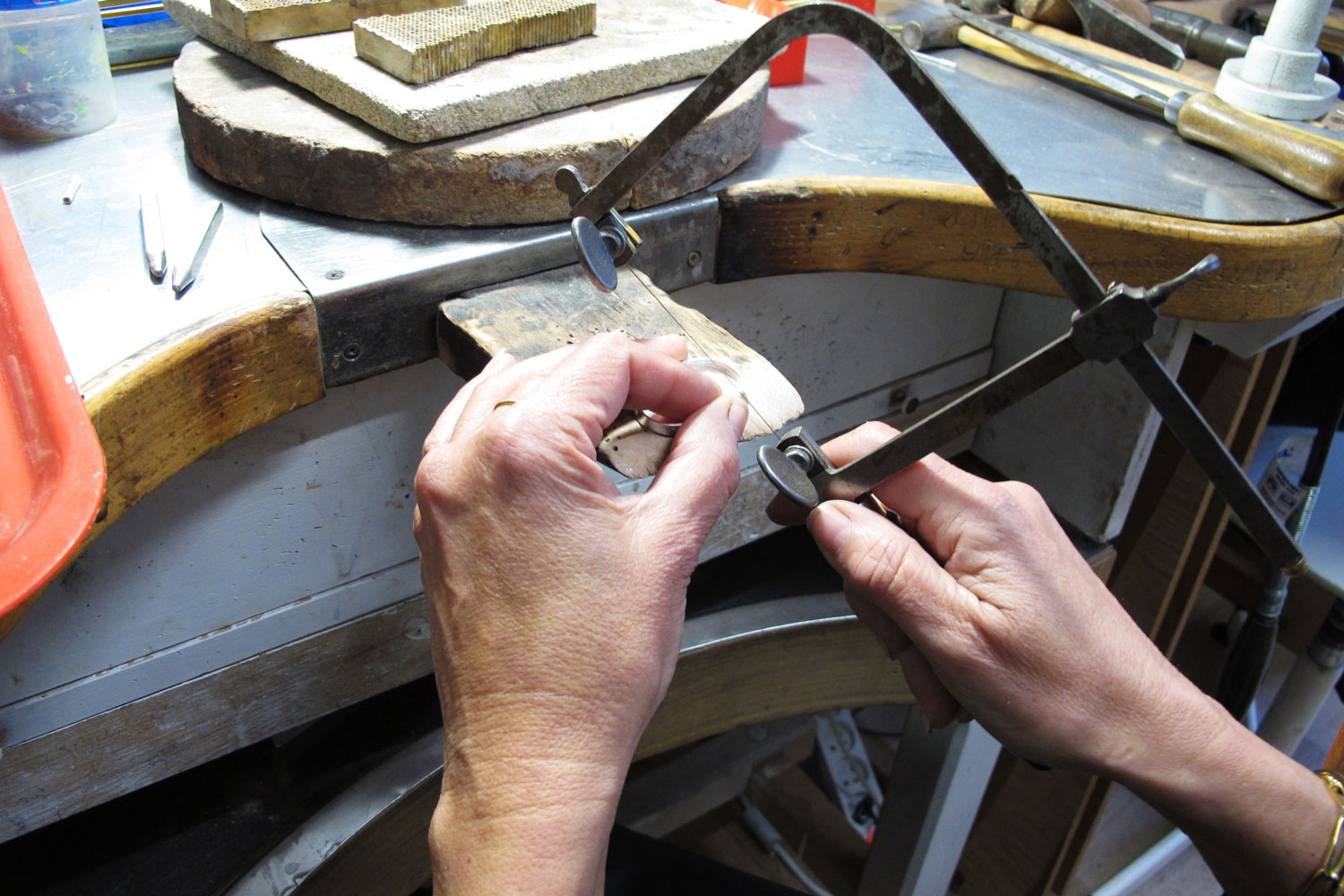 Isabelle Carpentier Jewellery making