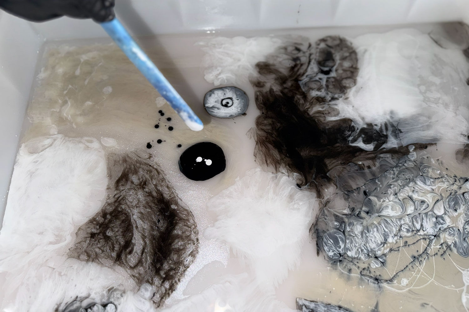 Emilie Jensen Resin art