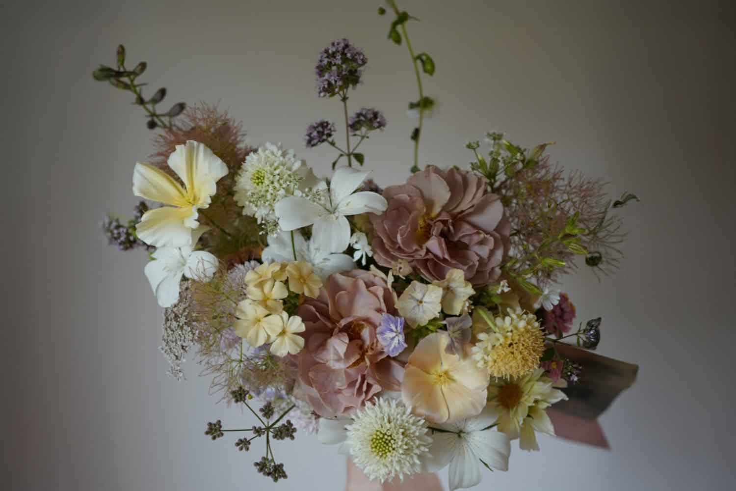Clémentine Lévy Early summer bridal bouquet