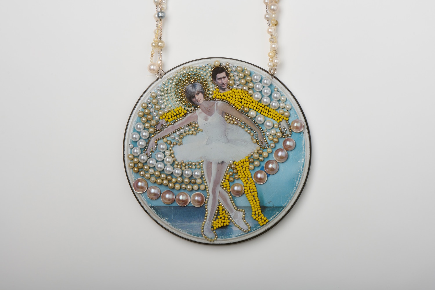 Jewellery maker Anna Davern
