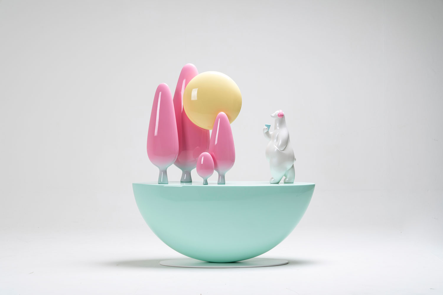 Resin artist Dae-Yong Byun