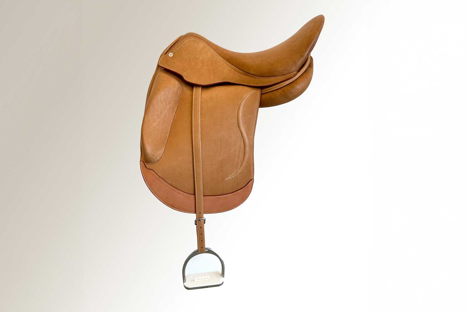 Leather artist Sofia Shazak