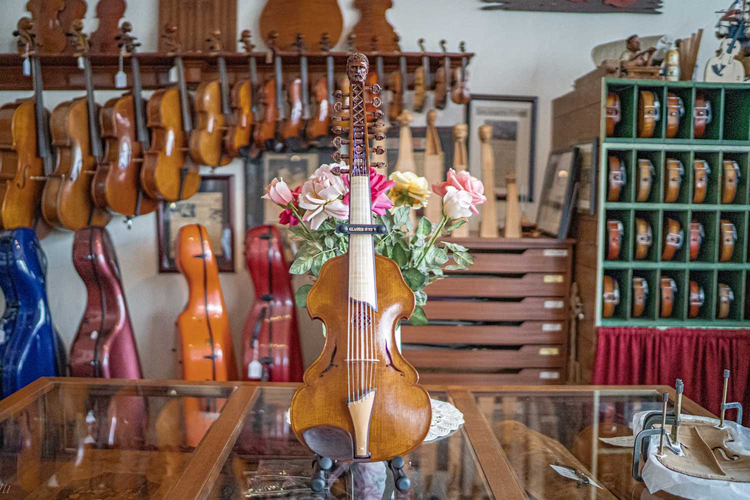 Luthier Benning Violins