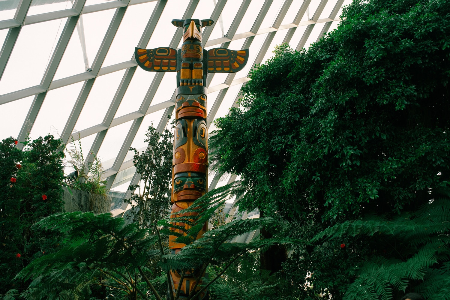Woodcarver Calvin Hunt