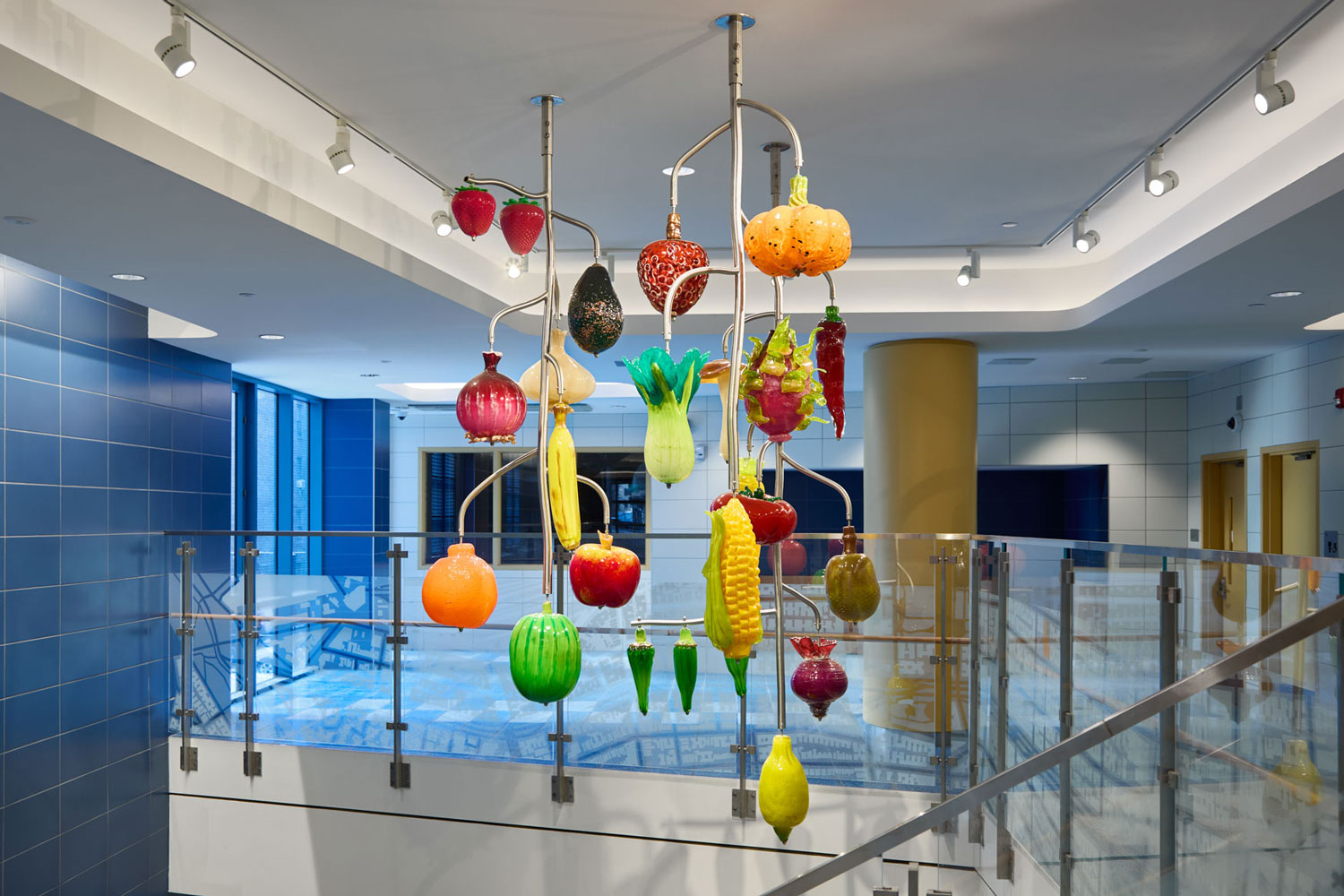 Glass sculptor Deborah Czeresko