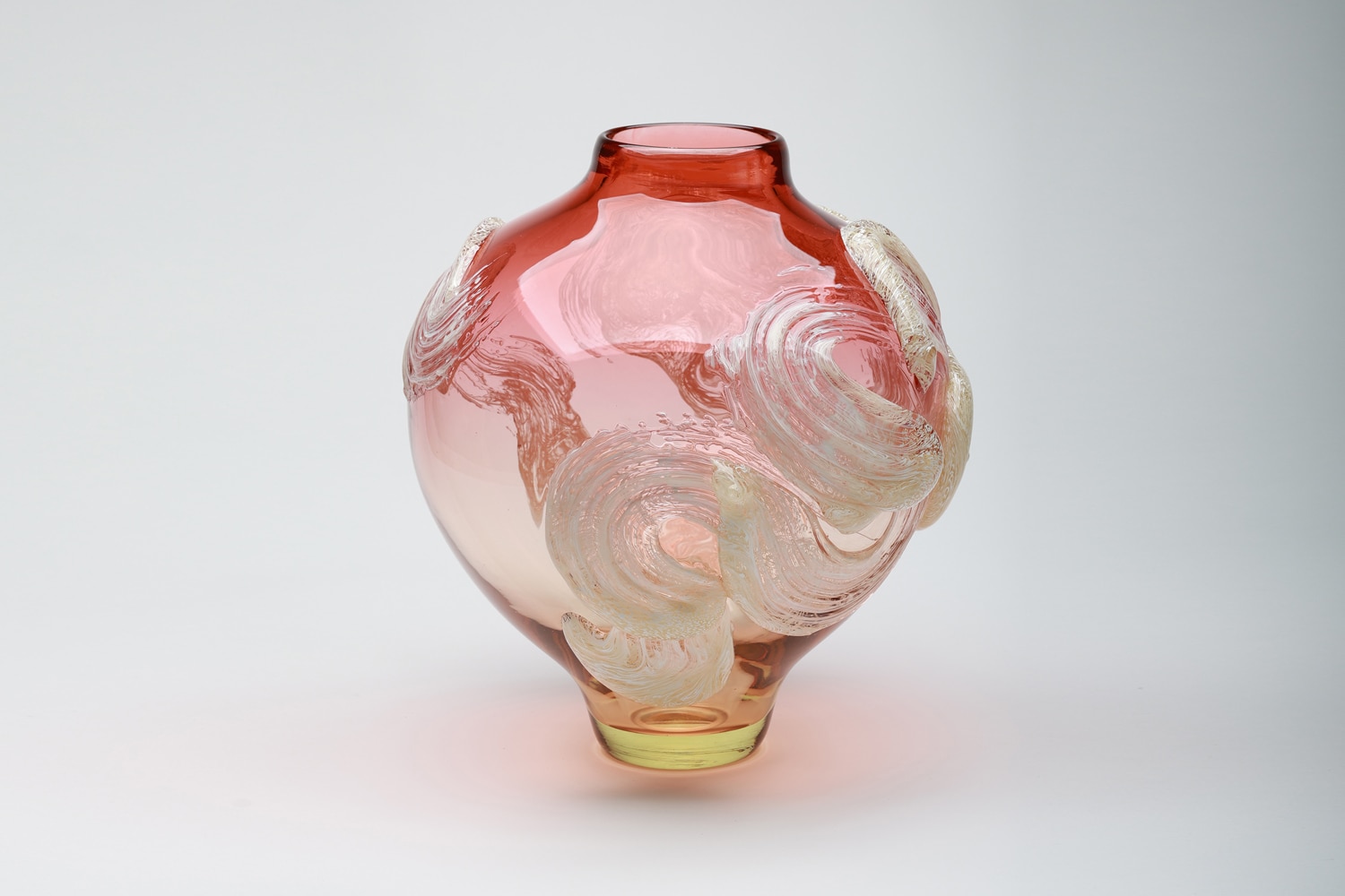 Glassblower Inbeom Song