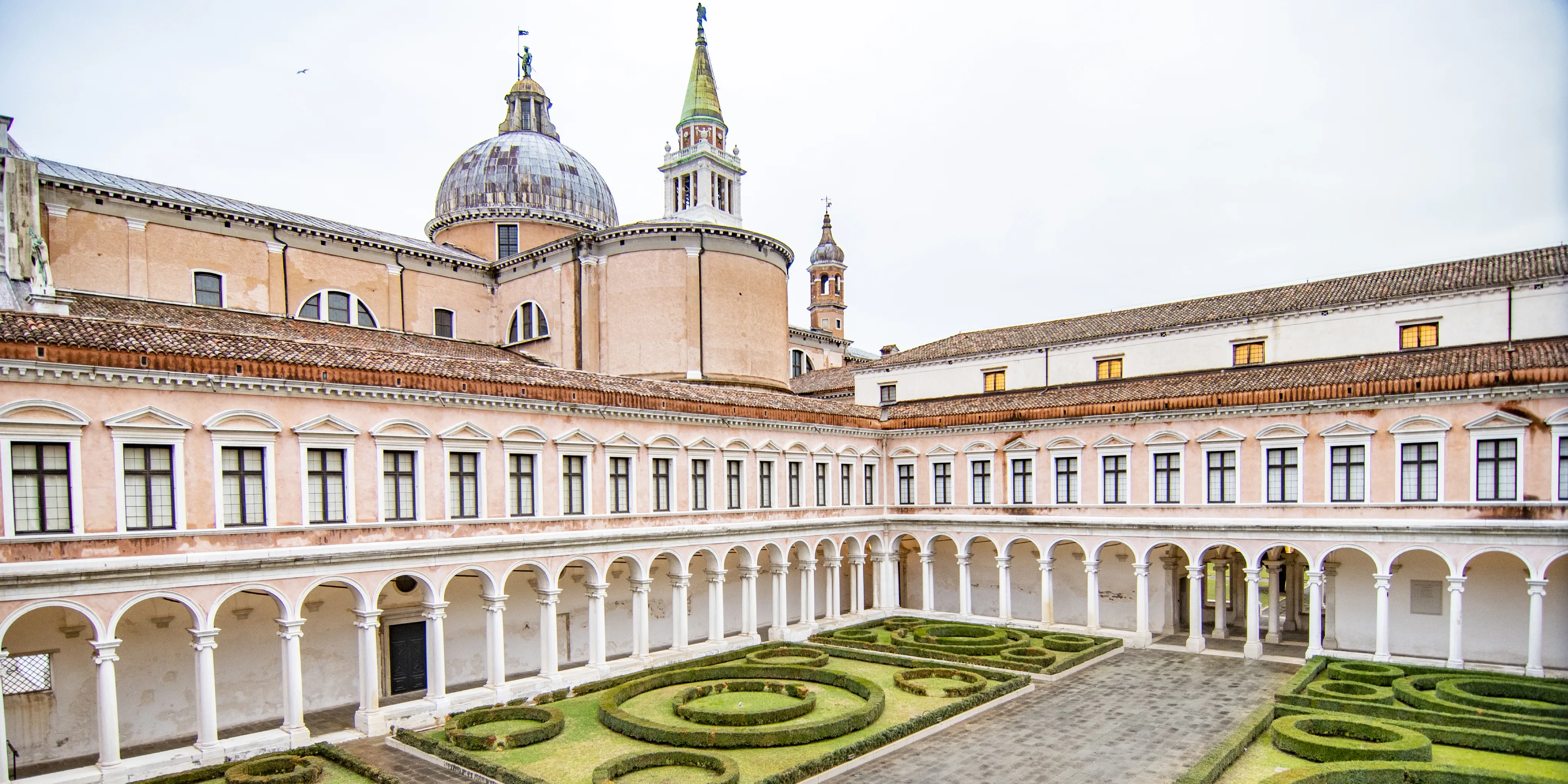 EXPERIENCE HOMO FABER WITH A GUIDED VISIT