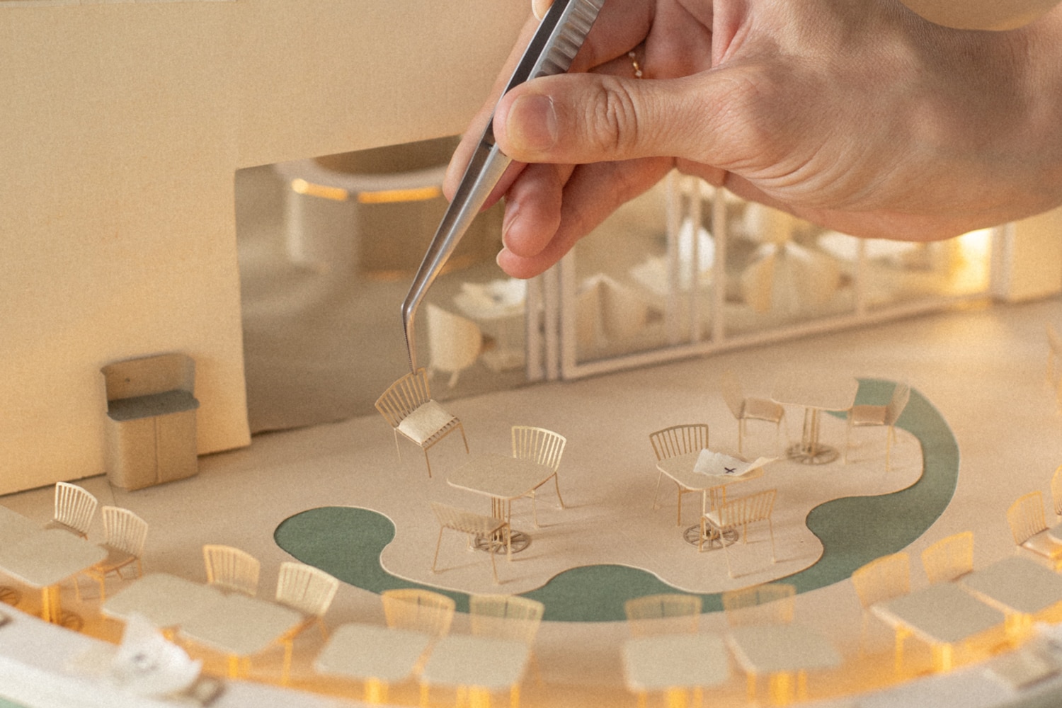 Crafting miniature worlds from paper