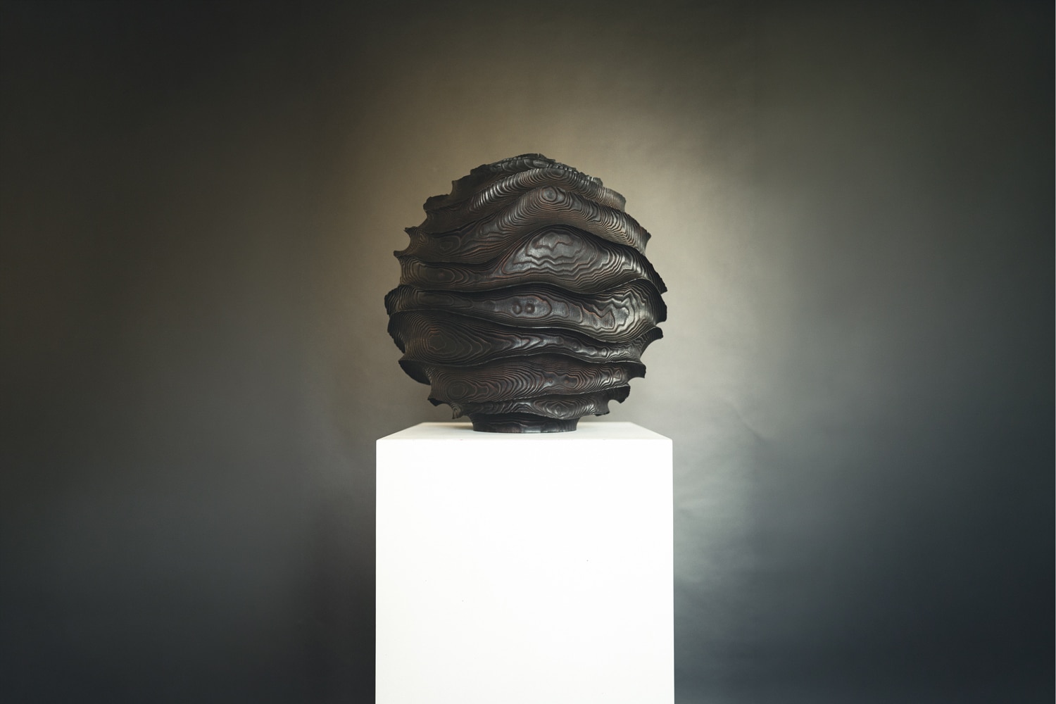 Oliver Chalk Large charred ash dune vessel