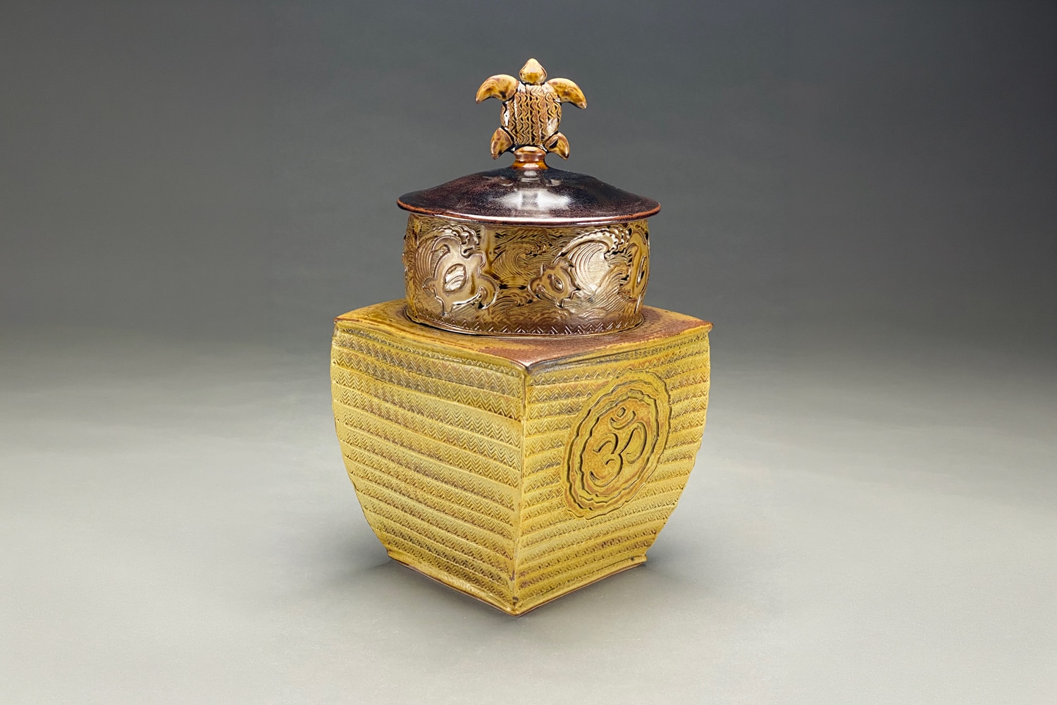 Tom Pakele Slab jar