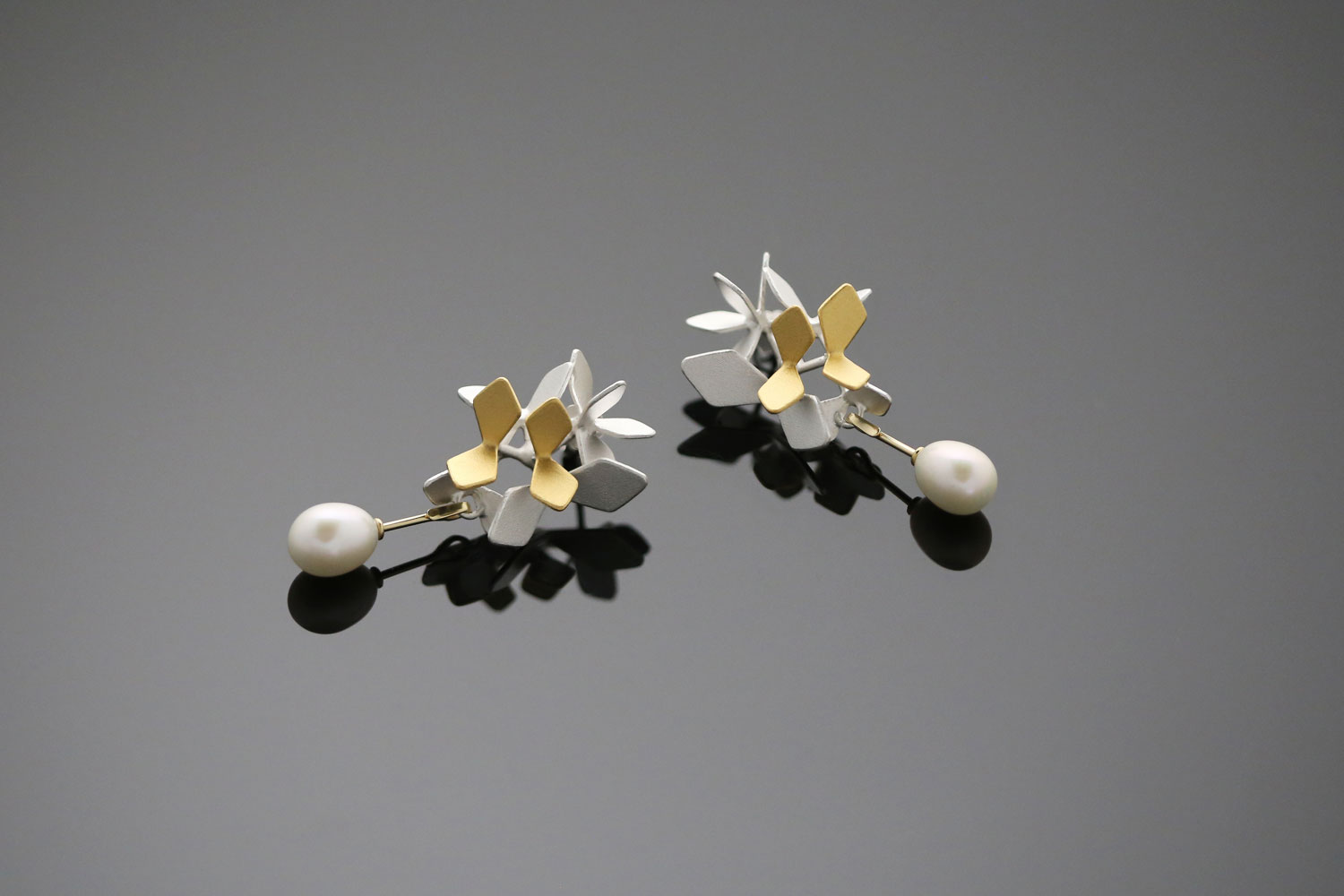 Chao-Hsien Kuo Sparkling Forest earrings