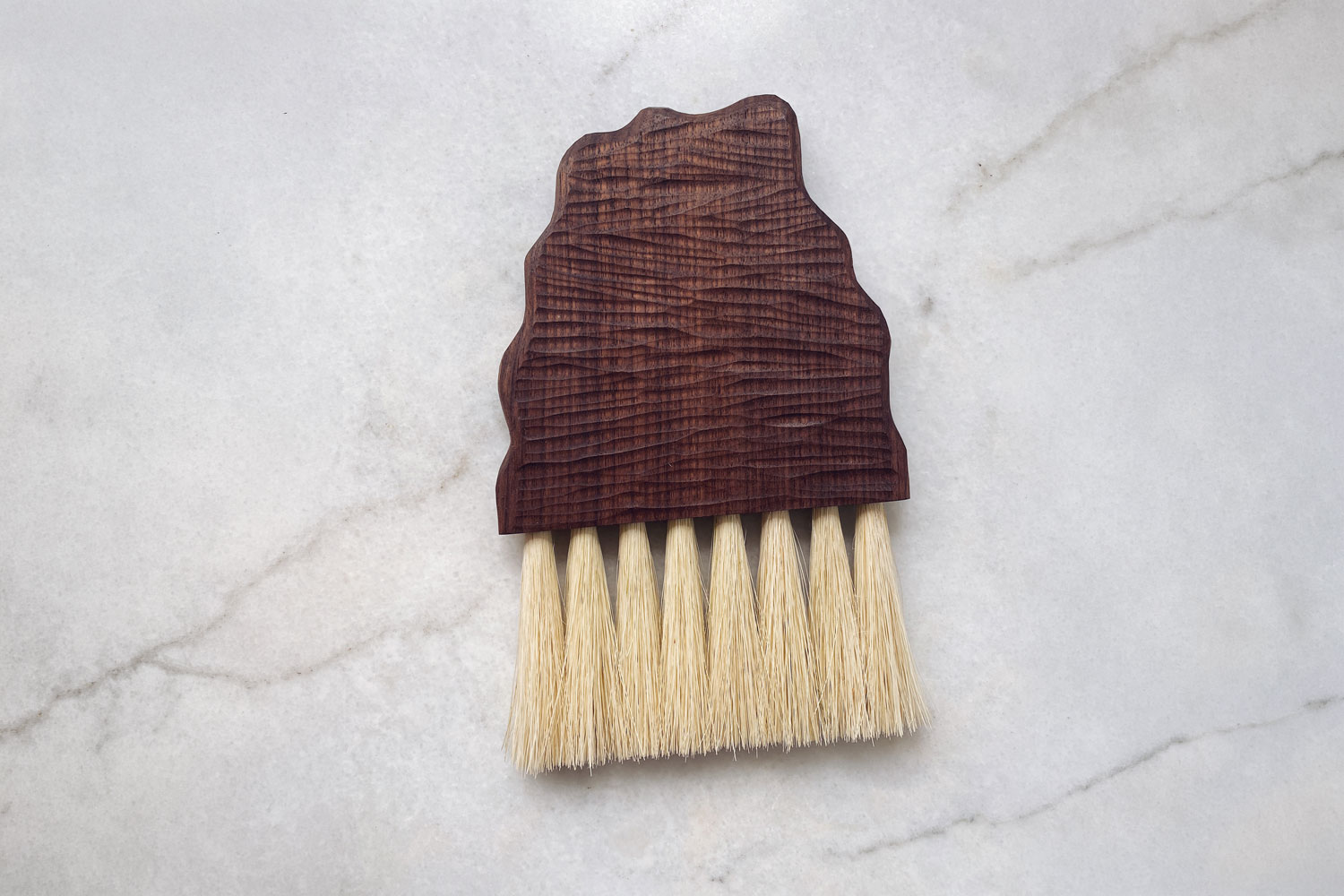 Sophie Sellu Walnut textured brush