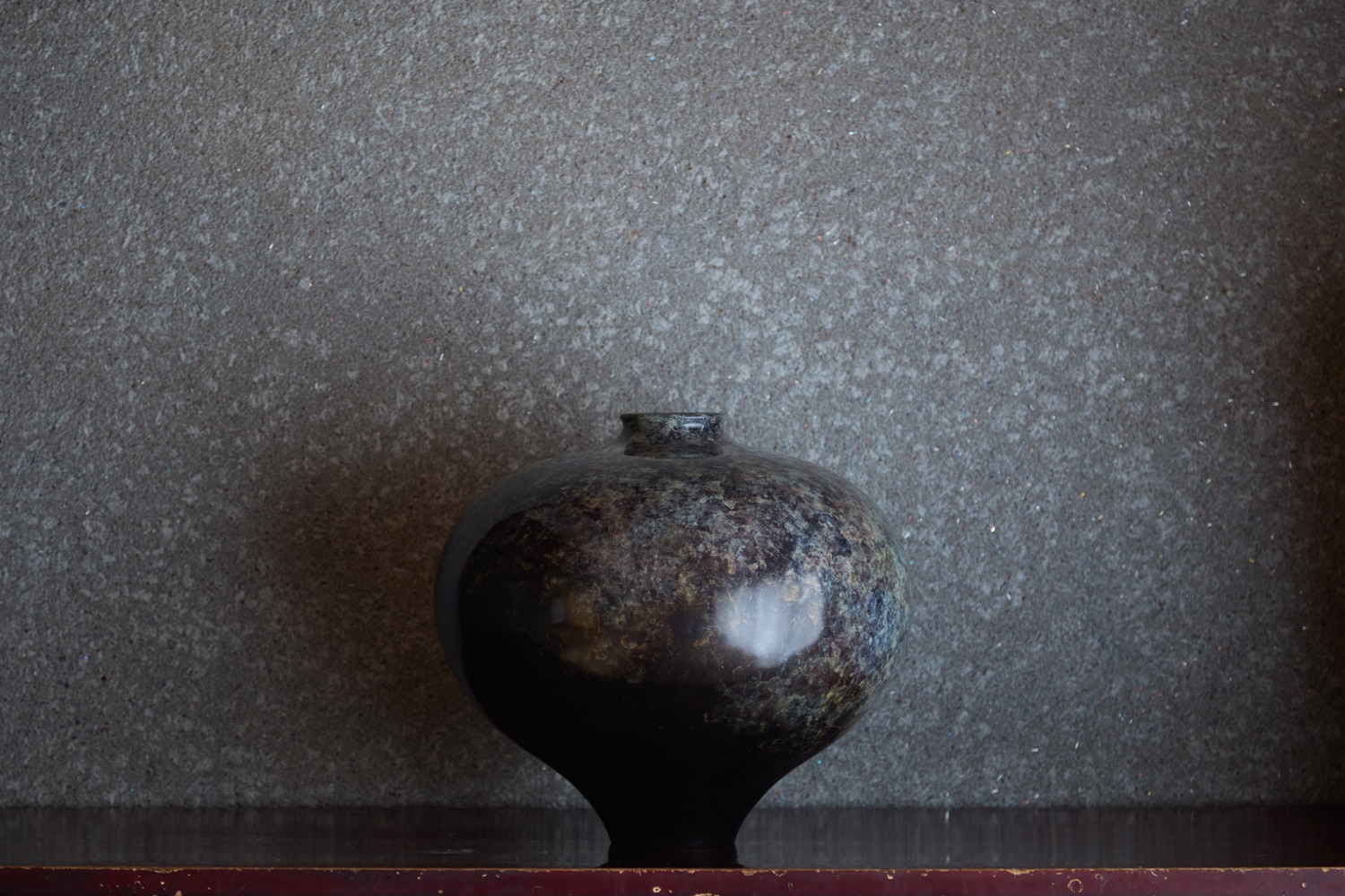 Tsuyoshi Ueda Blooming flower vase