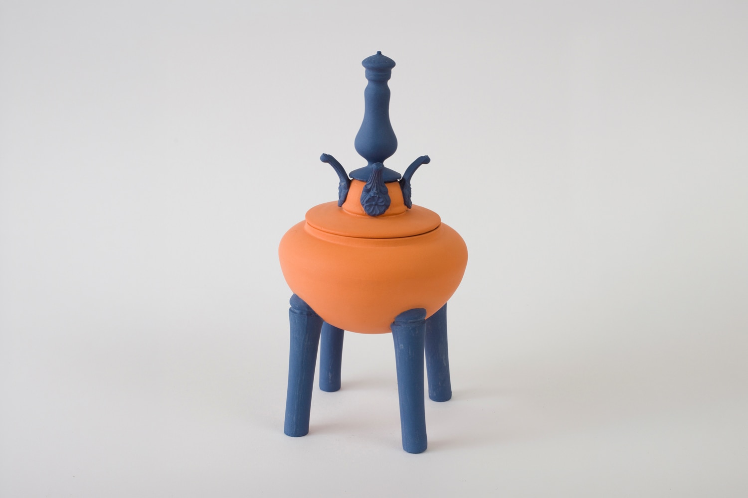 Ömer Öner Urn or cookie jar