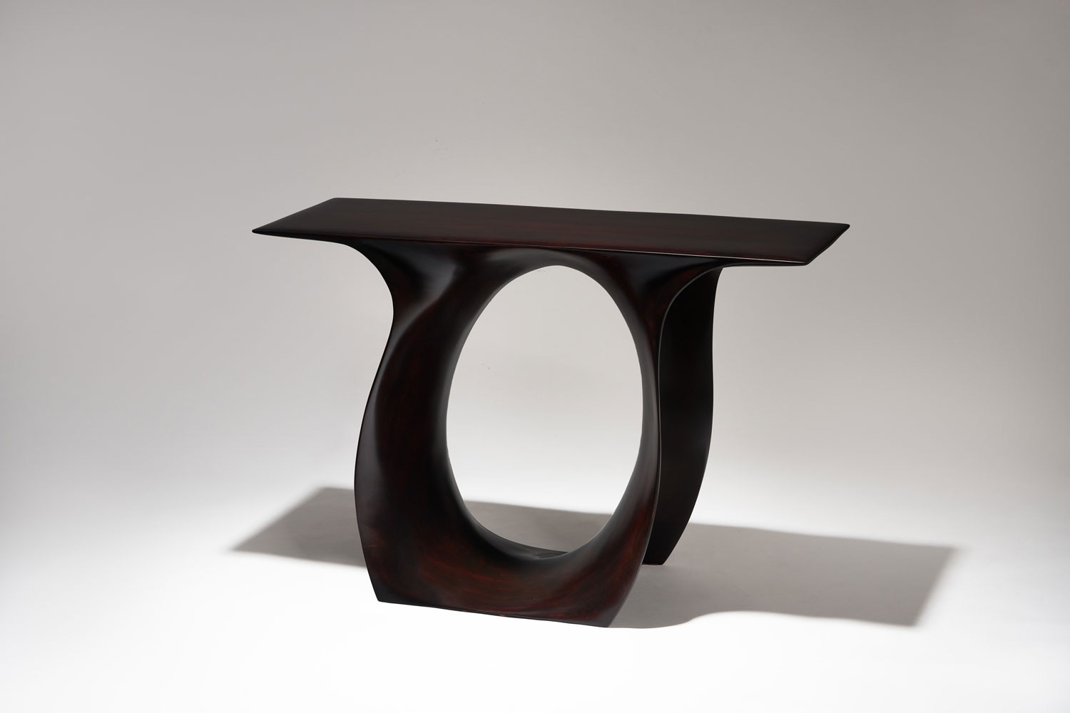 Woorim Kang Organic Relation console table 2