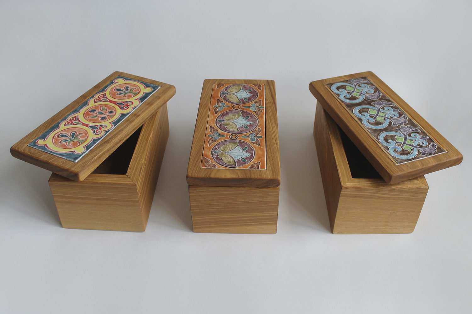 Giorgi Robakidze & Elene Chlaidze Decorative box
