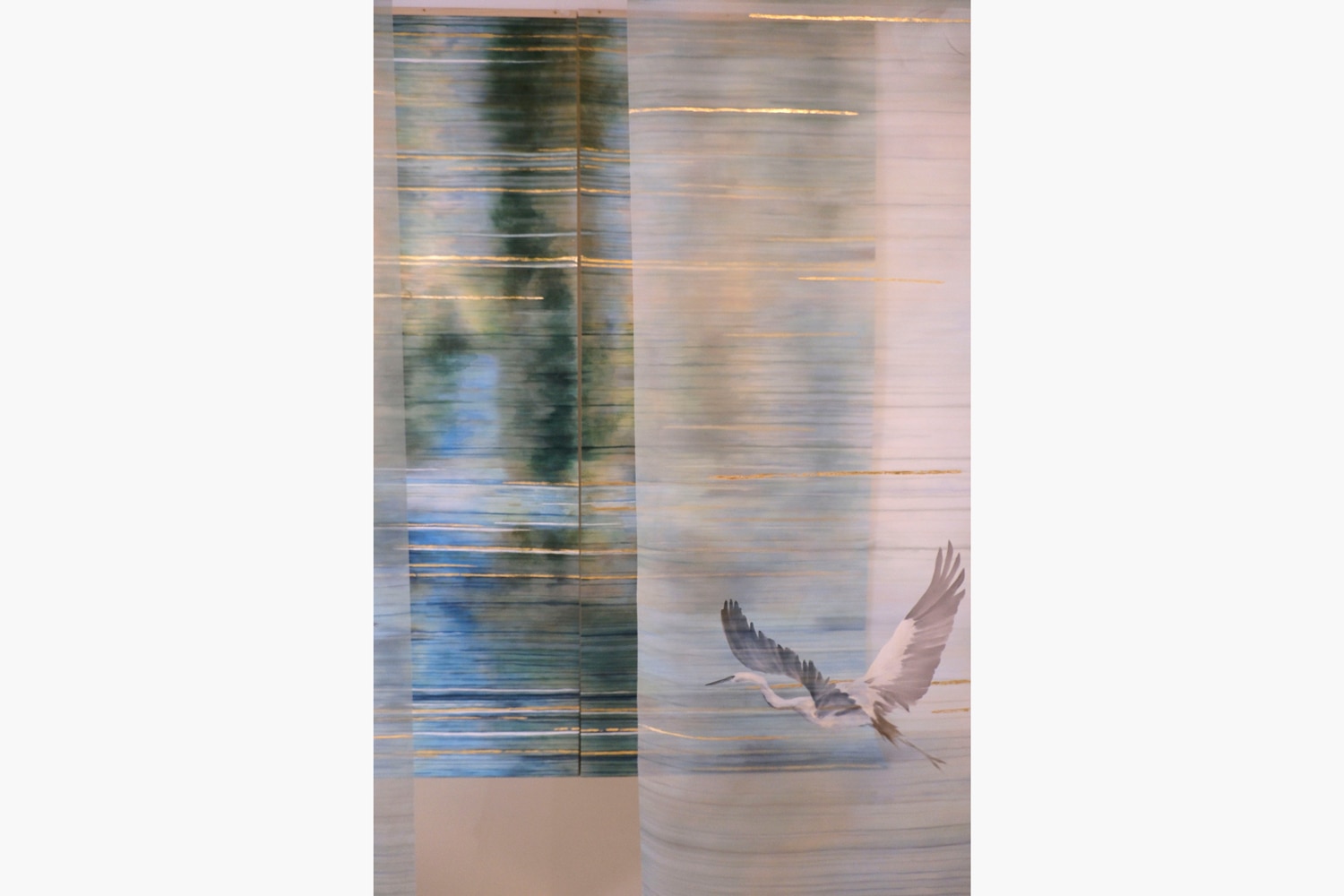 Suspended Reflections