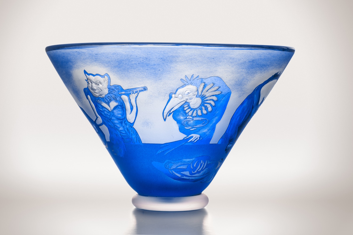 Anne Wenzel The Refined Society on the Edge of the Abyss