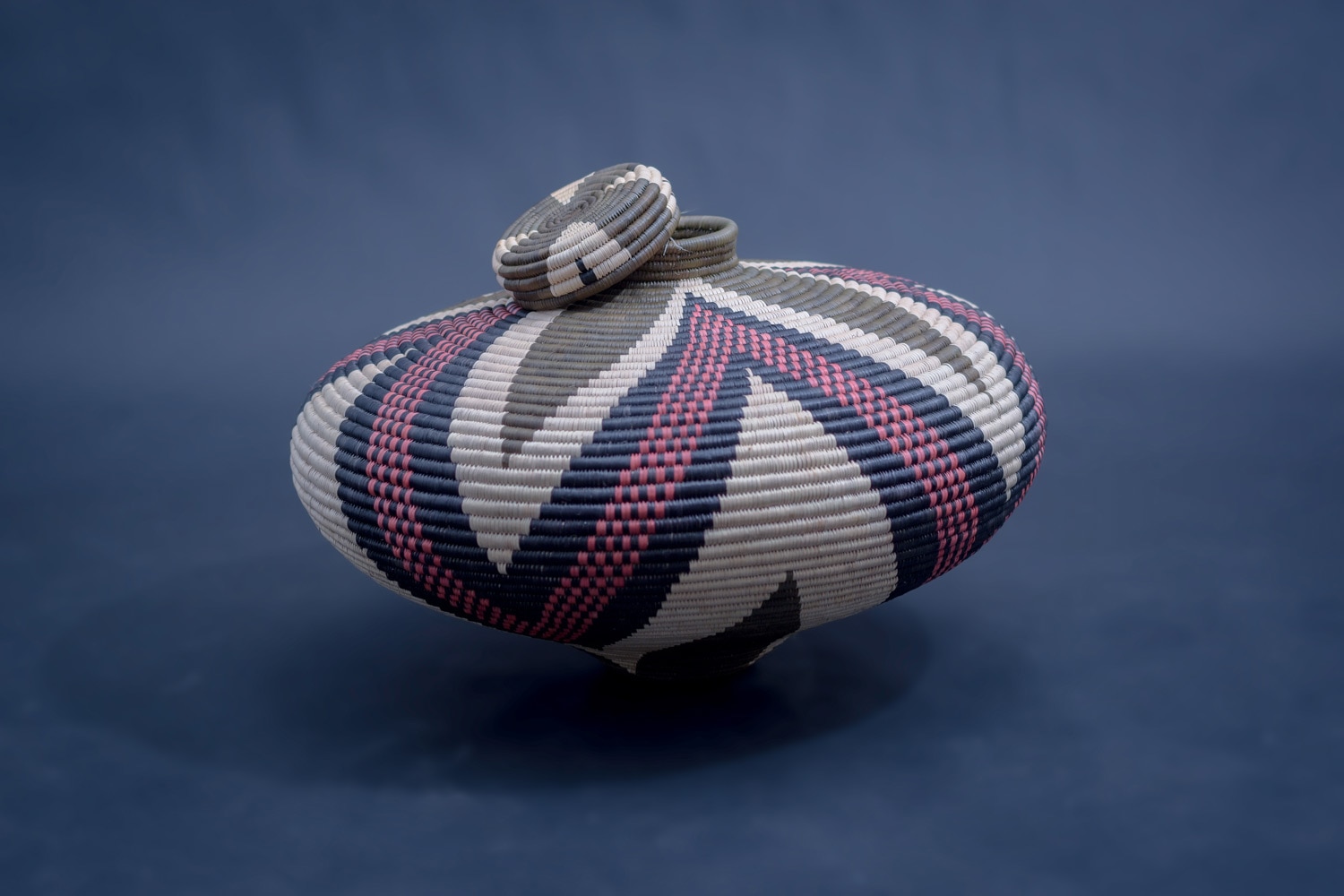 Beauty Ngxongo Isichumo lidded basket