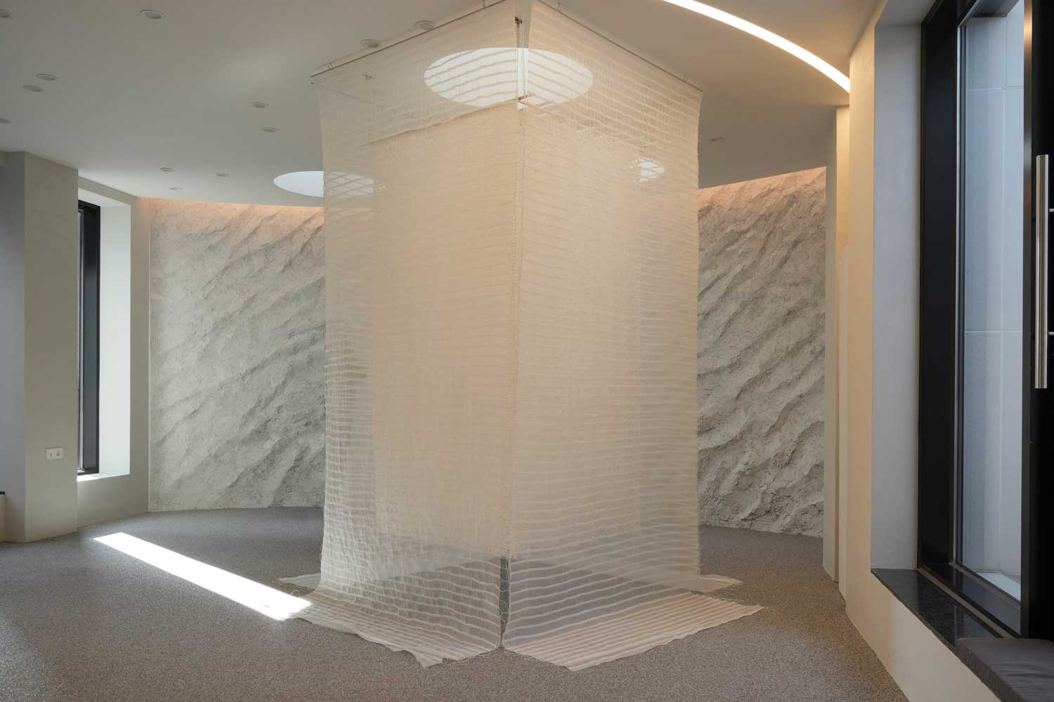 Somi Ko Borrowed Landscape: Incorporating the Exterior Landscape