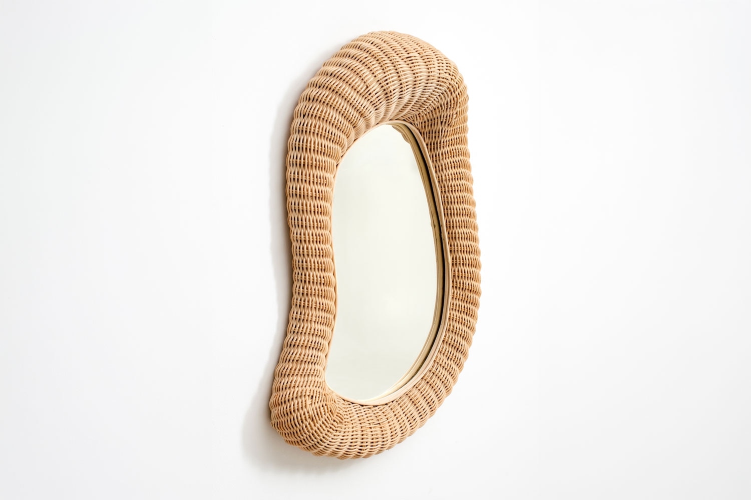 Veil mirror