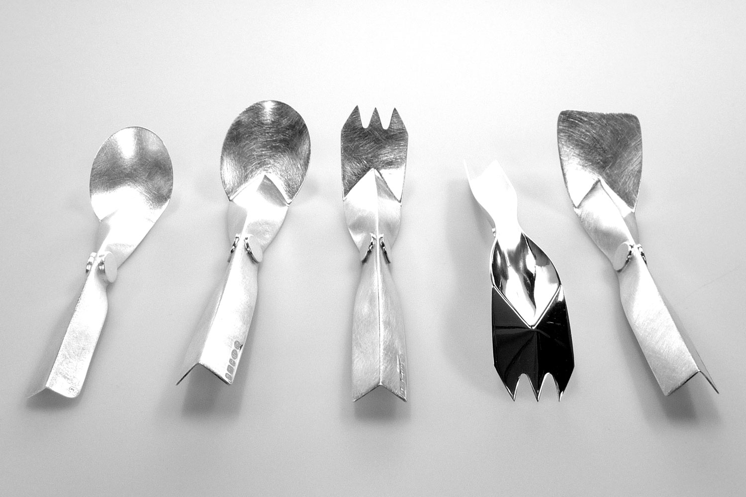 Rajesh Gogna Fold & Snap cutlery