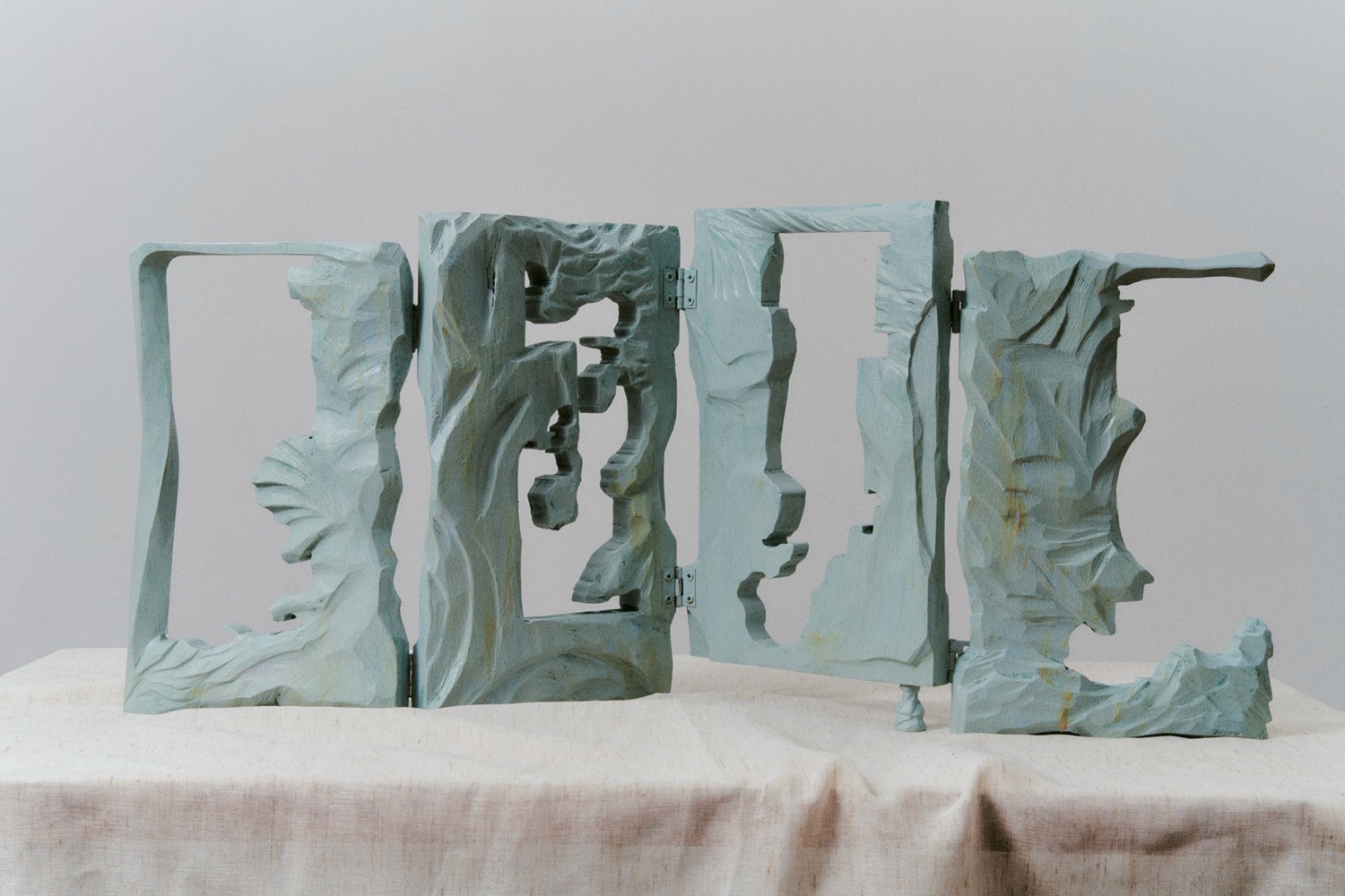 Yichen Li 李依宸 Shadows Rest on the Branch