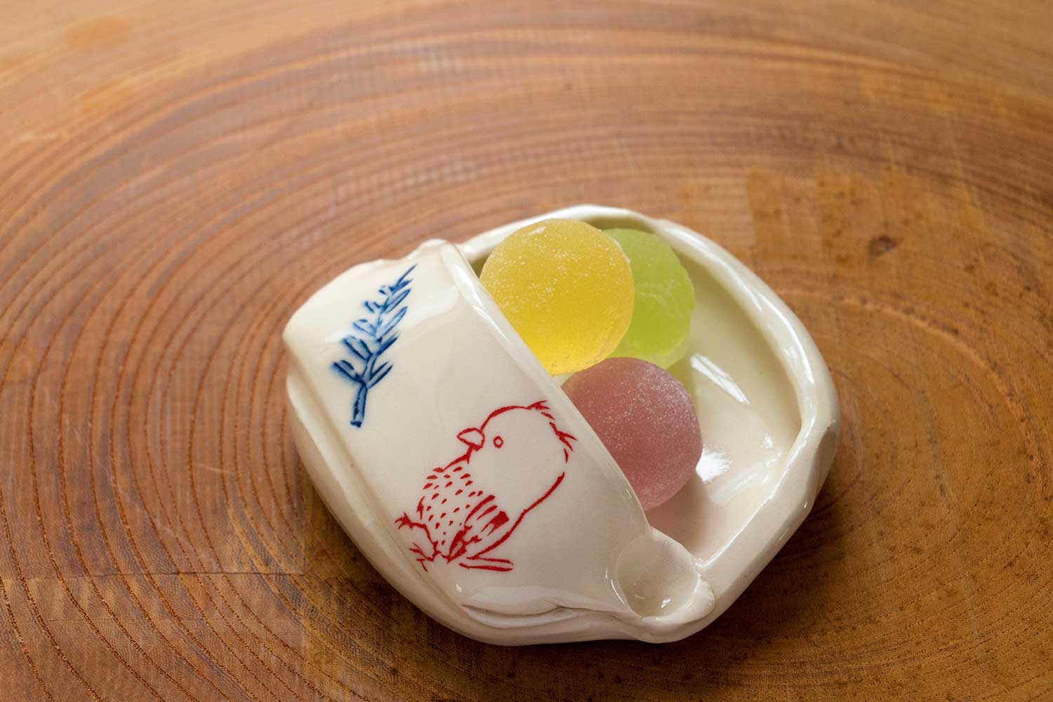 Ayumi Horie Dry thrown candy dish