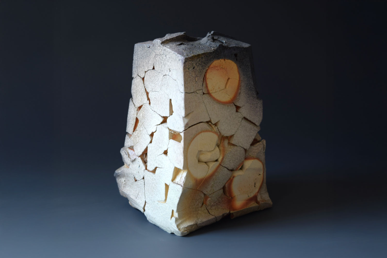 Akira Satake Soft toned sculpture