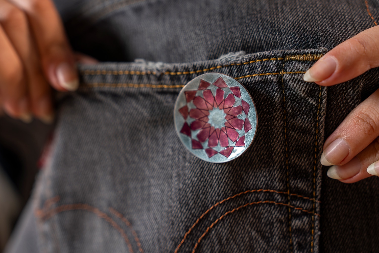 Circle Geometric brooch