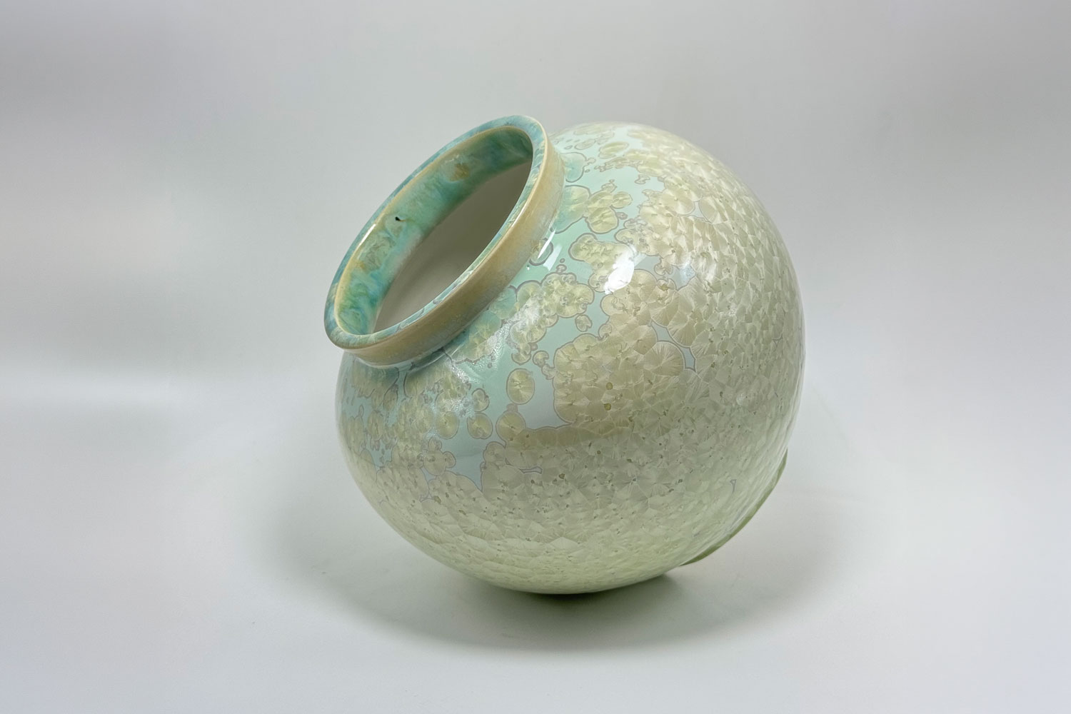 Sanjar Kubaev Flower vase