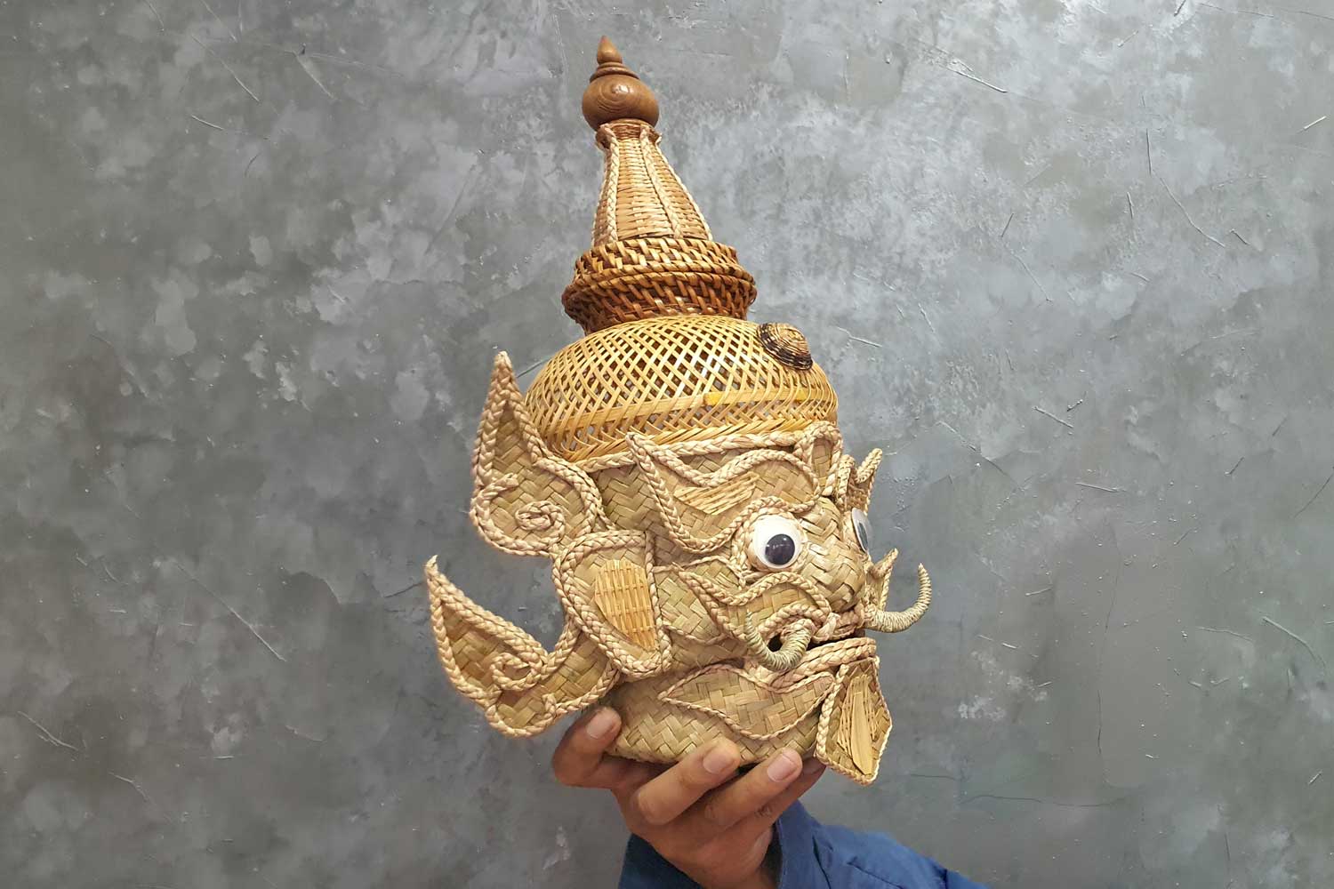 Giant puppet head