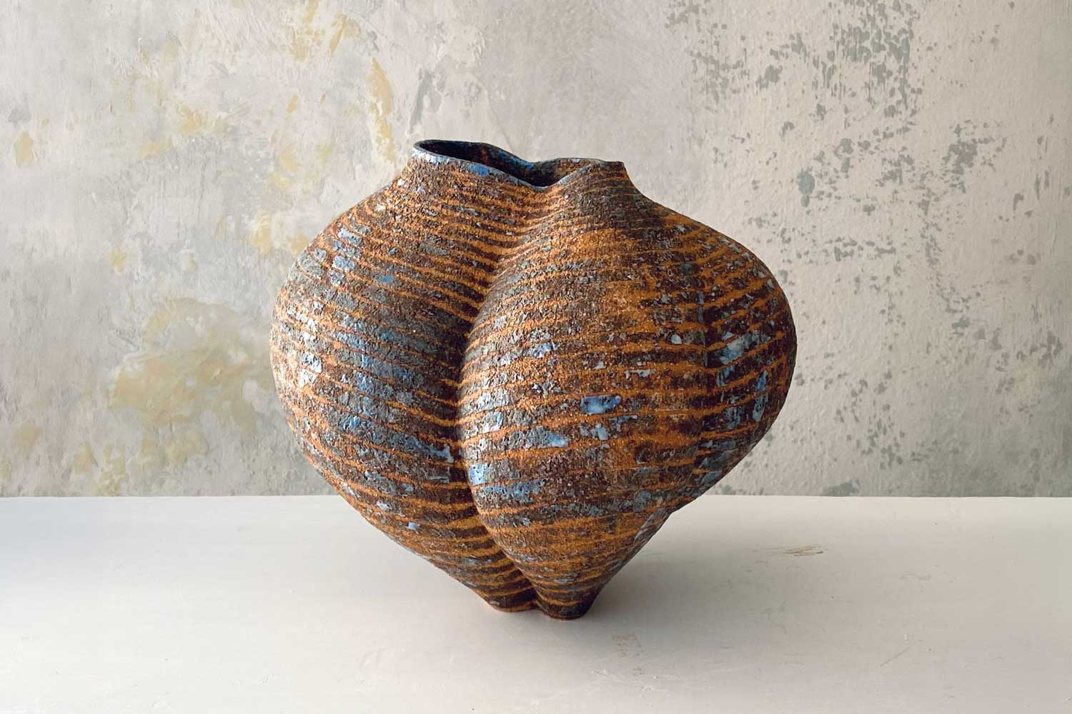 Sara Federici Curvy vase