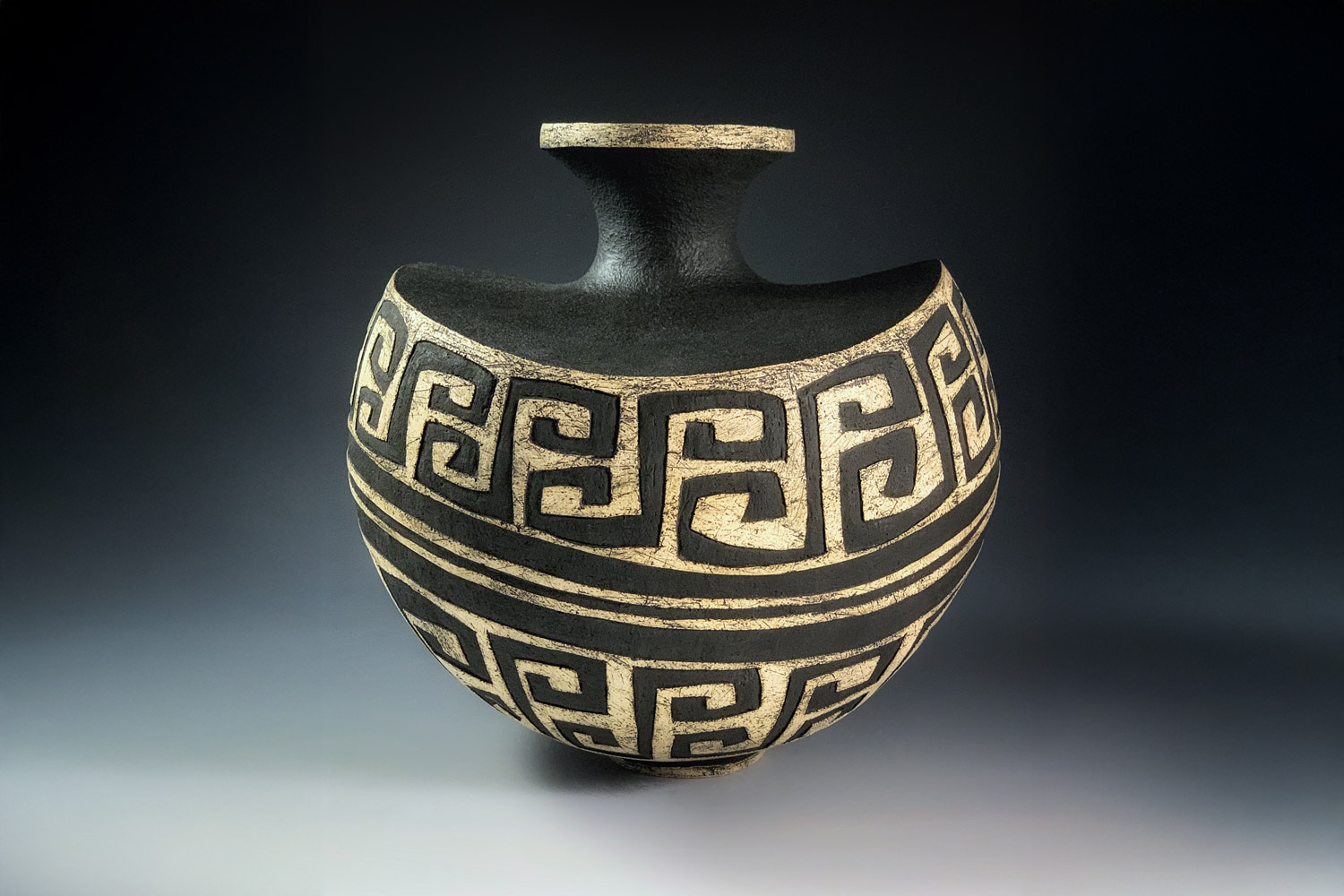 Eric Pilhofer Curved vessel