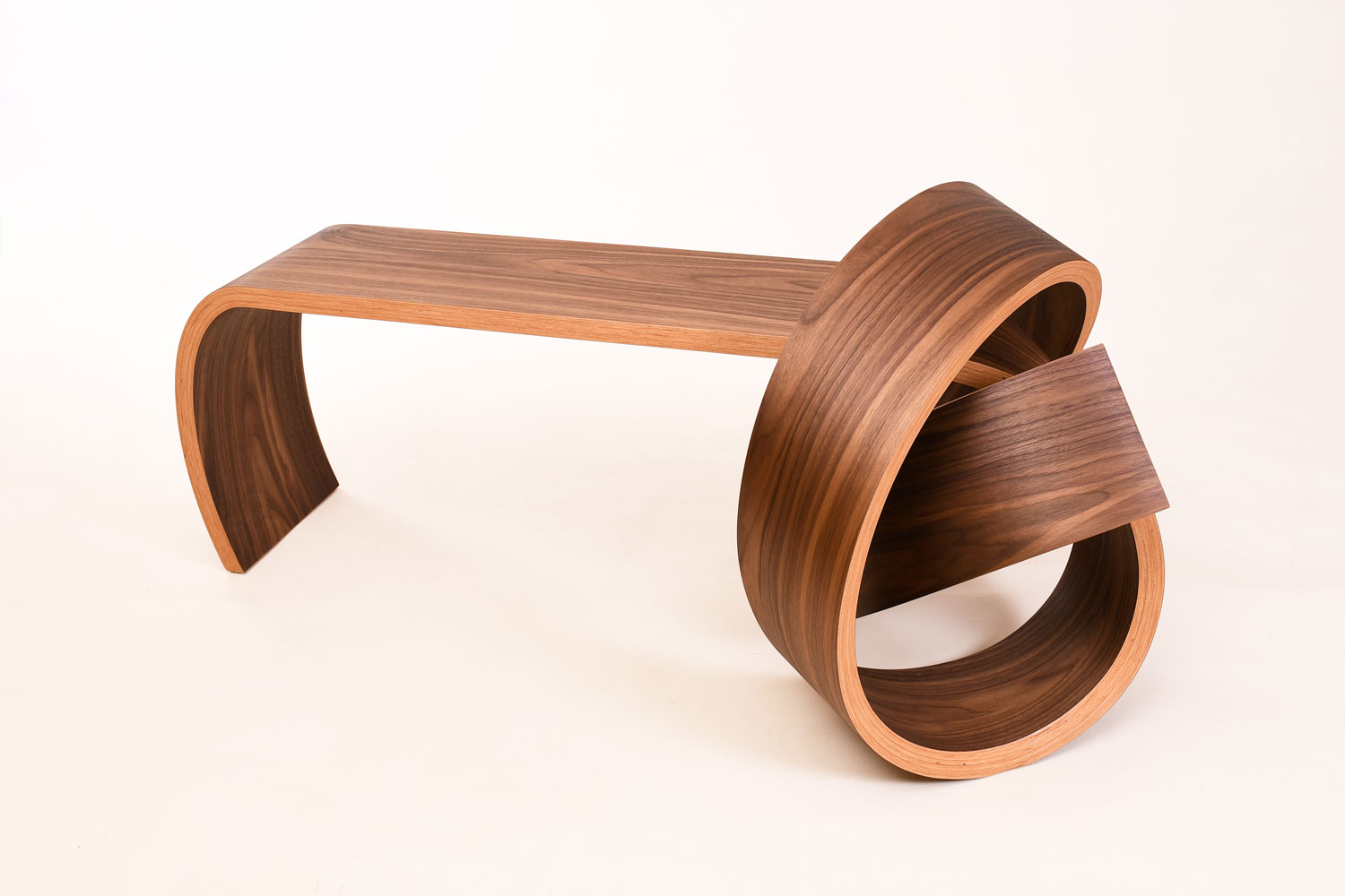 Kino Guérin Why knot bench