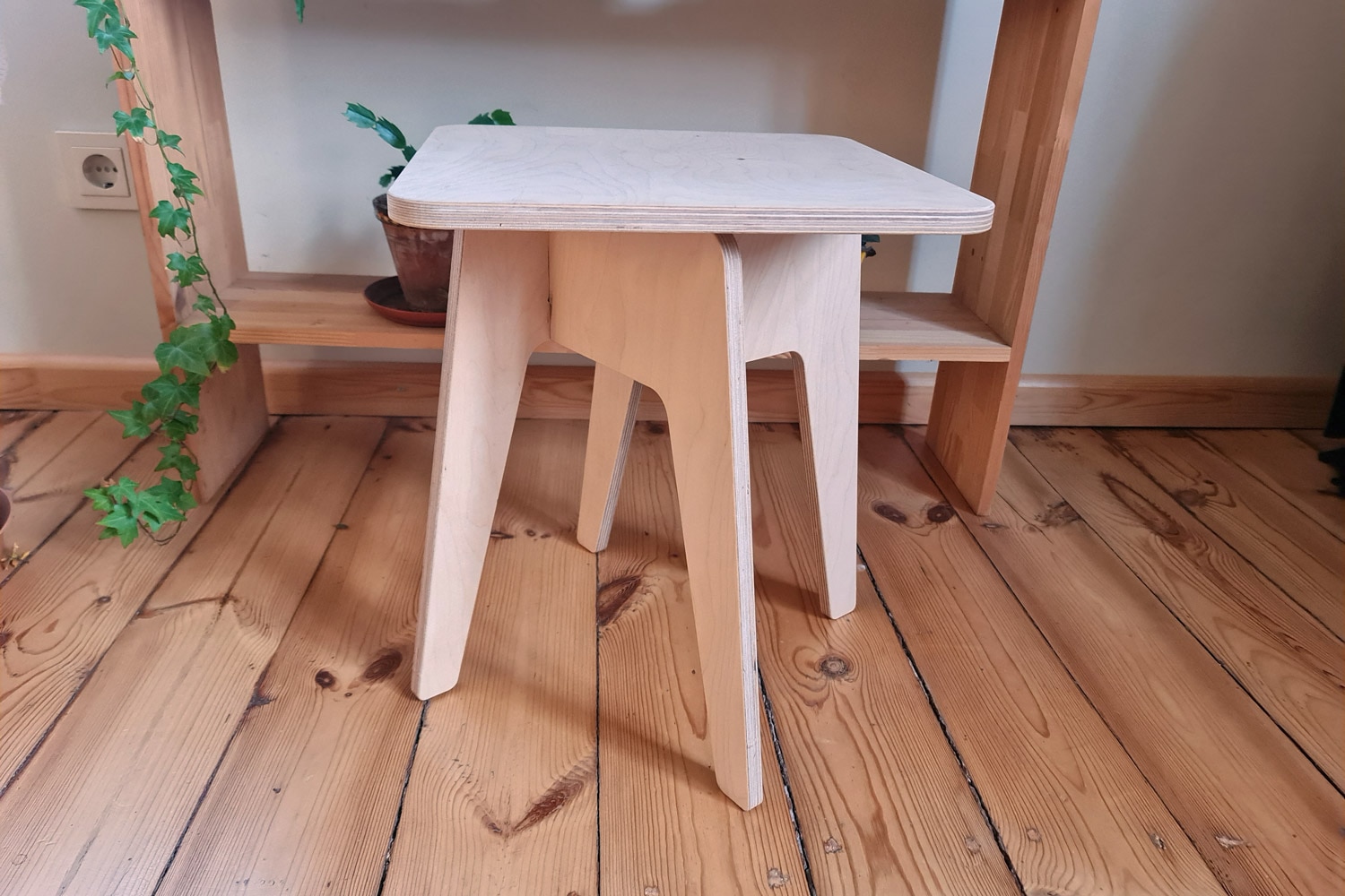 Davis Barons Twisted stool