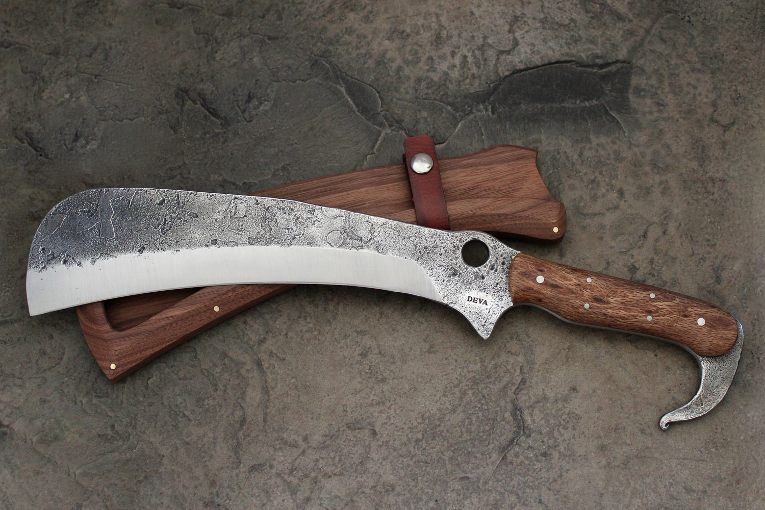 Dave Fortin Forest billhook with sheath