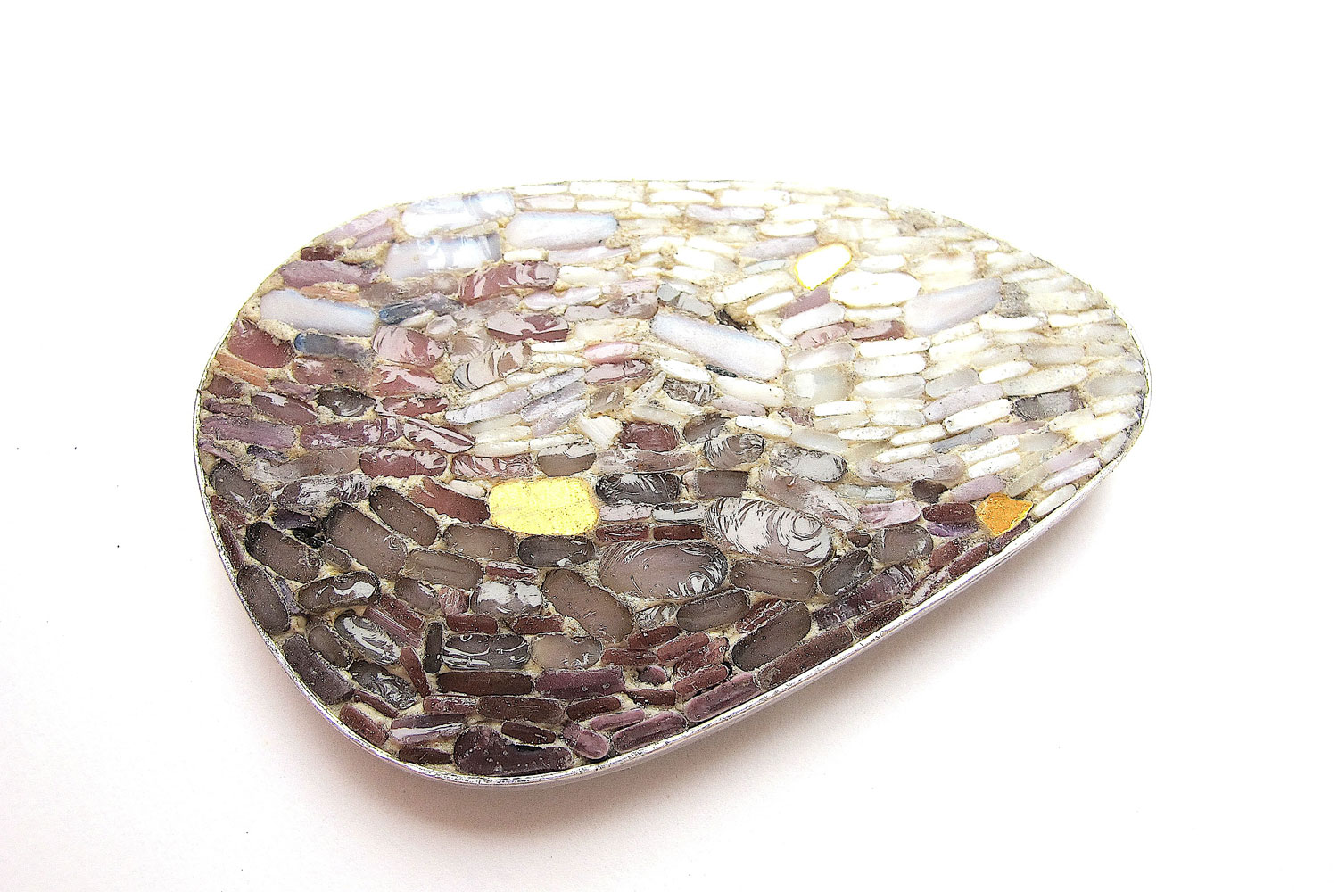 Isabelle Carpentier Purple brooch