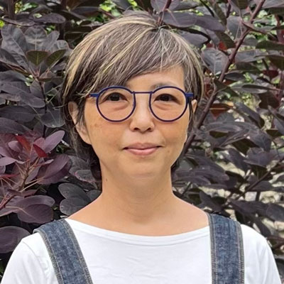 Kayo Saito Jewellery making